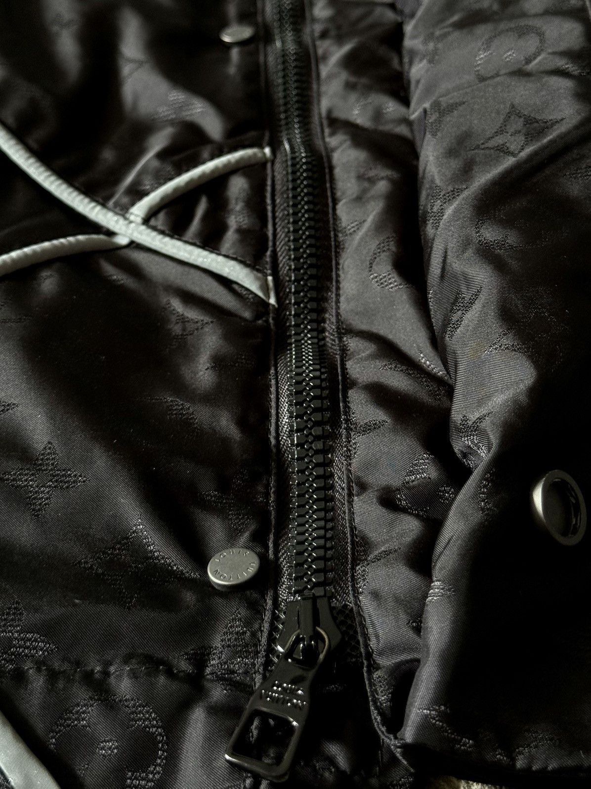 Louis Vuitton Louis Vuitton - Virgil Abloh - NBA - Parka Monogram Jacket Size US L / EU 52-54 / 3 - 11 Thumbnail