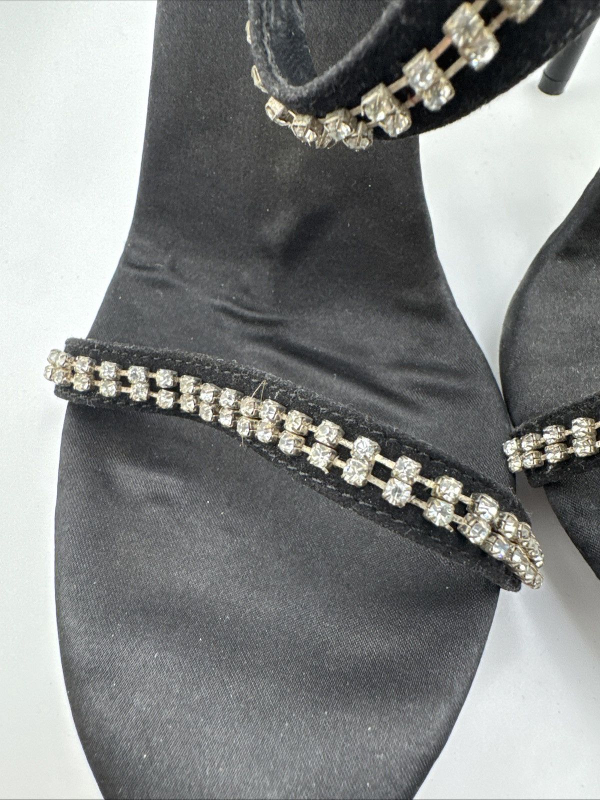 Playboy PLAYBOY Heels SIZE 9 Suede and Rhinestones (Damaged Strap) Size US 9 / IT 39 - 4 Thumbnail