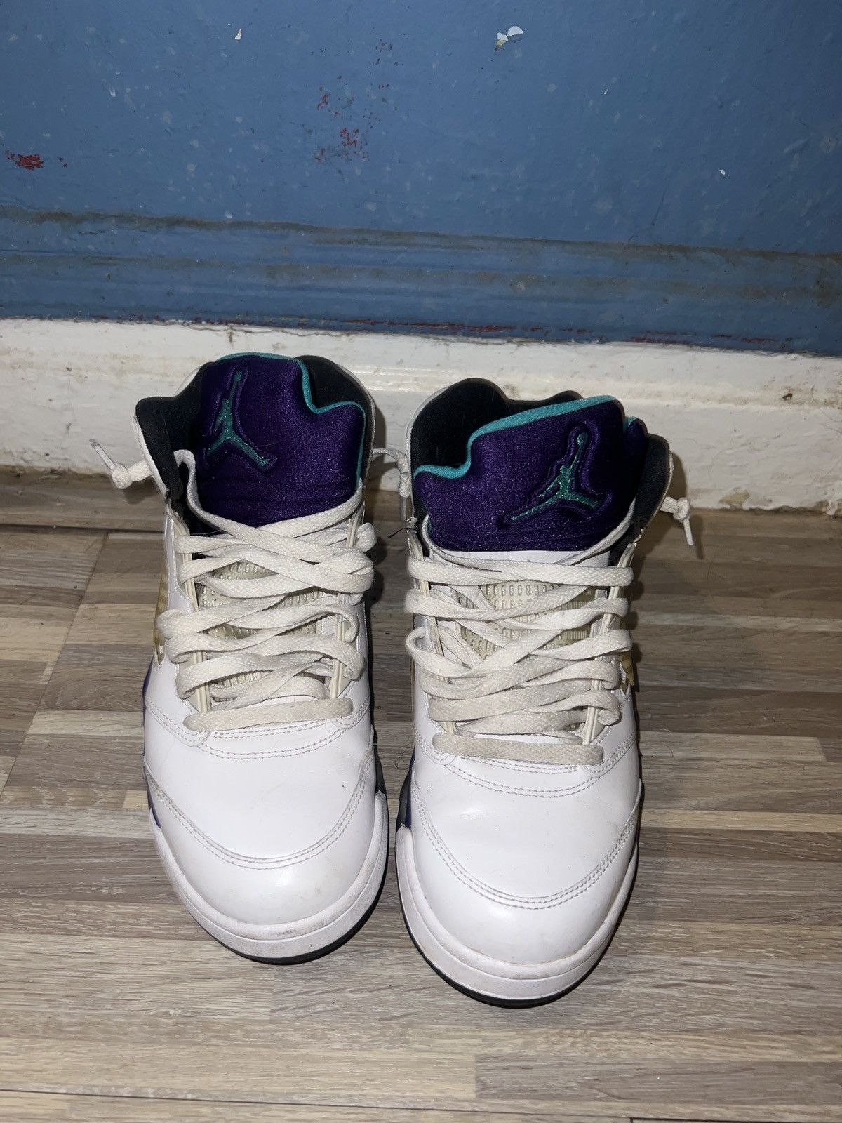 Nike NIKE AIR JORDAN V 5 RETRO GRAPE WHITE 136027-108 Men’s 8.5 Size US 8.5 / EU 41-42 - 6 Thumbnail