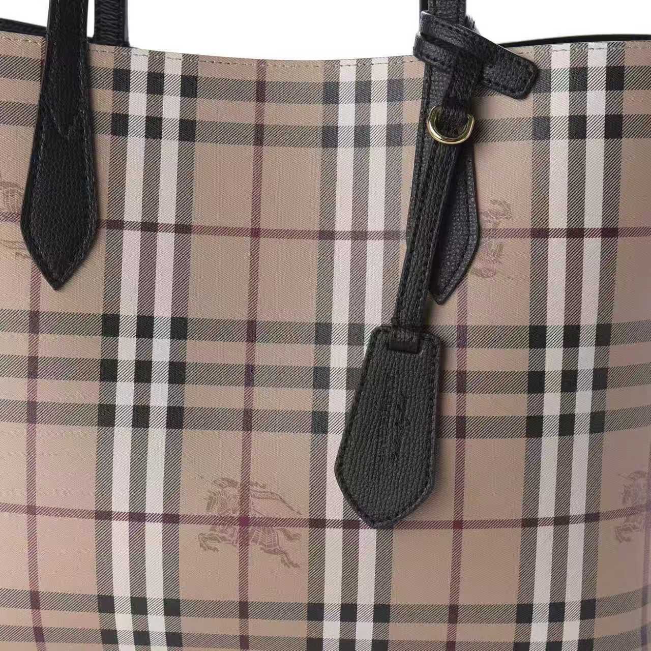 Burberry Grainy Calfskin Haymarket Check Medium Reversible Tote Black Size ONE SIZE - 14 Thumbnail