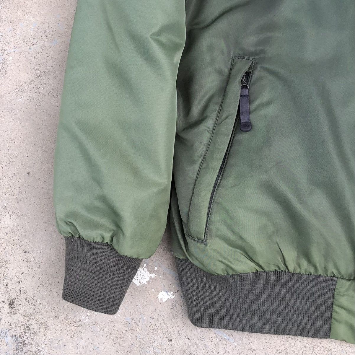 The North Face Vintage The North Face Green Sun Faded Bomber Jacket Size US XL / EU 56 / 4 - 8 Thumbnail