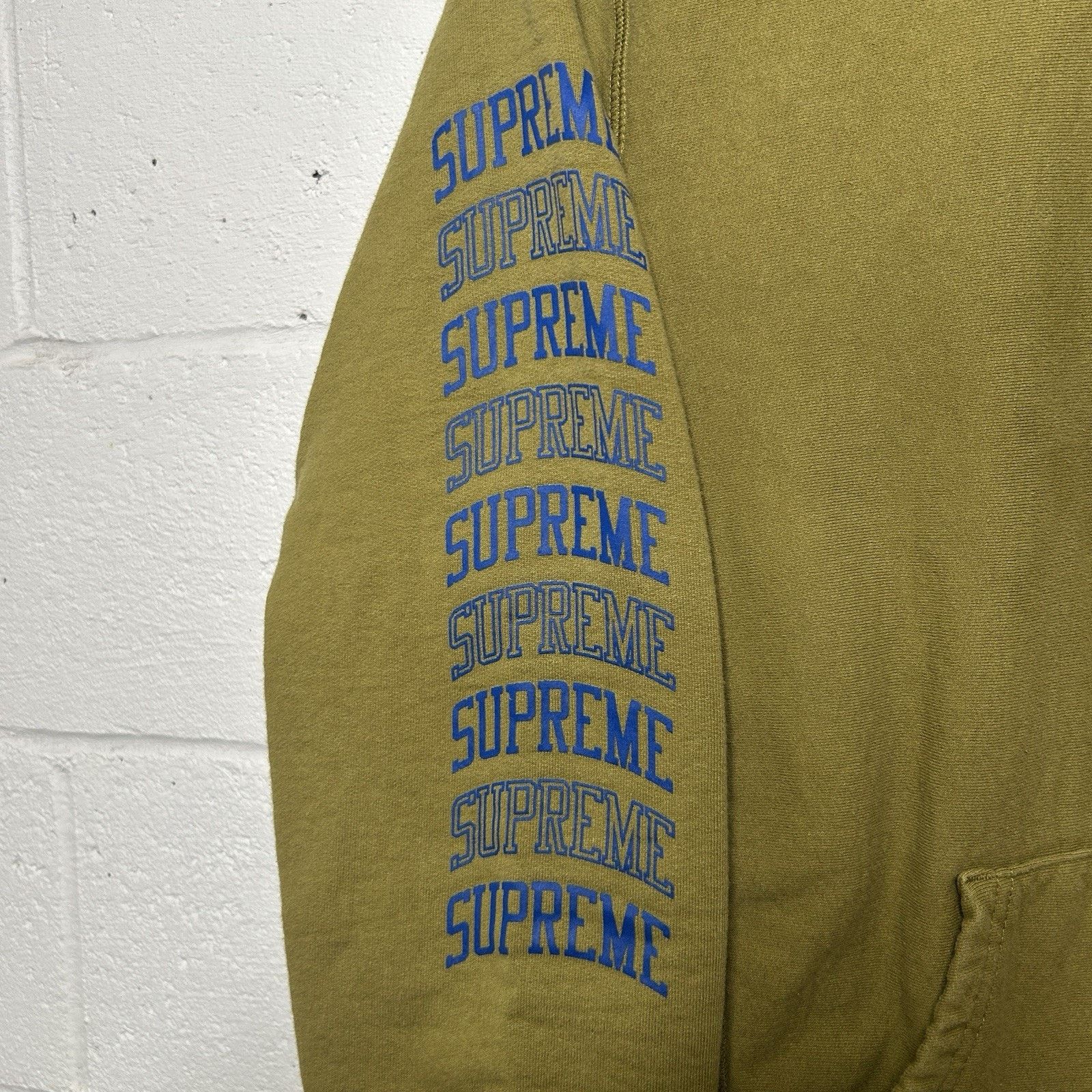 Supreme Supreme Paneled Arc Sleeve Hooded Sweatshirt “Olive” SS17 Size US M / EU 48-50 / 2 - 3 Thumbnail