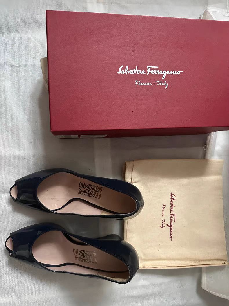 Salvatore Ferragamo Ferragamo Peep Toe Heels Q9 Size US 7 / IT 37 - 6 Thumbnail
