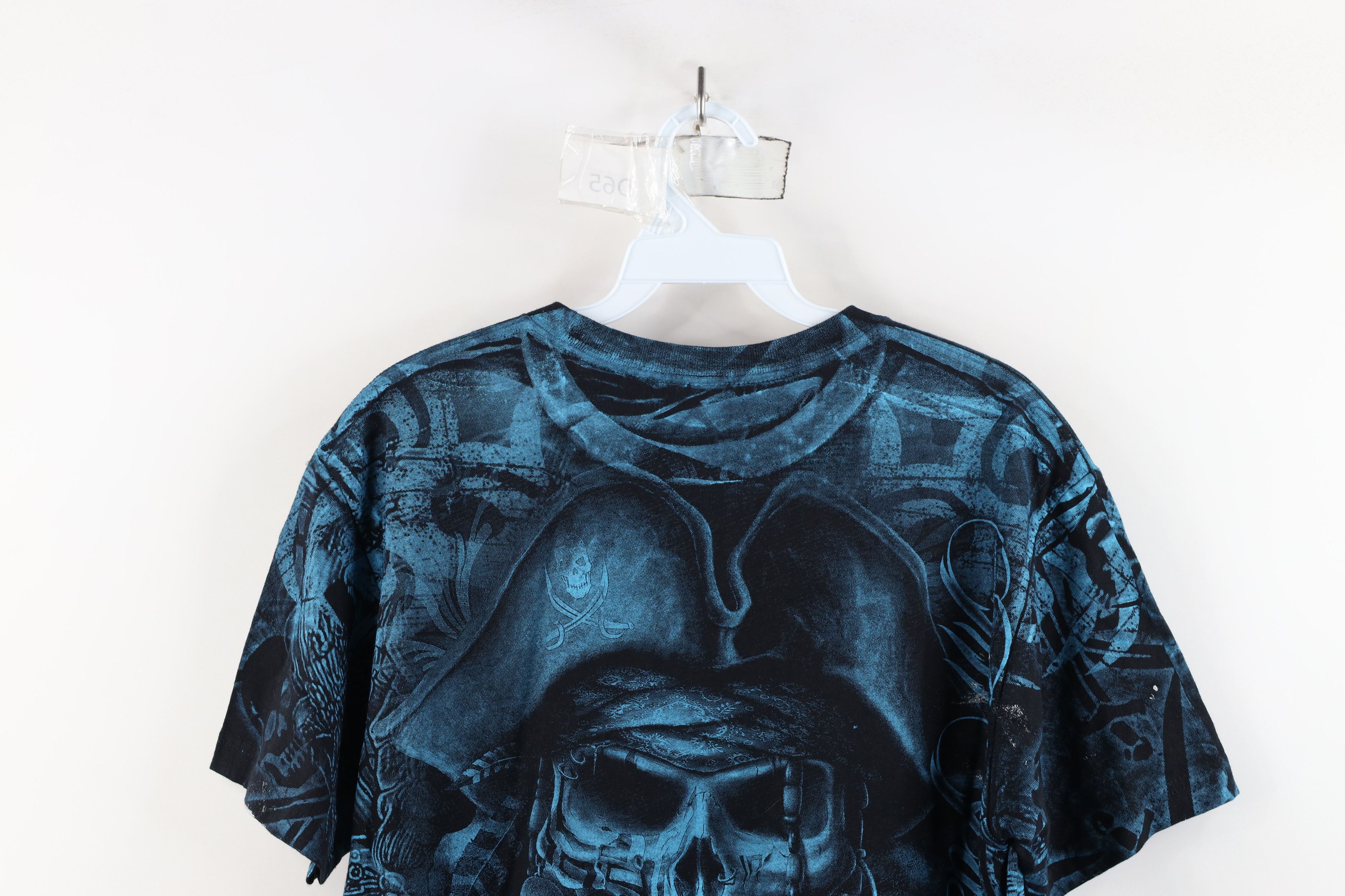 Vintage Vintage Y2K Streetwear Pirate All Over Print T-Shirt Size US M / EU 48-50 / 2 - 13 Thumbnail