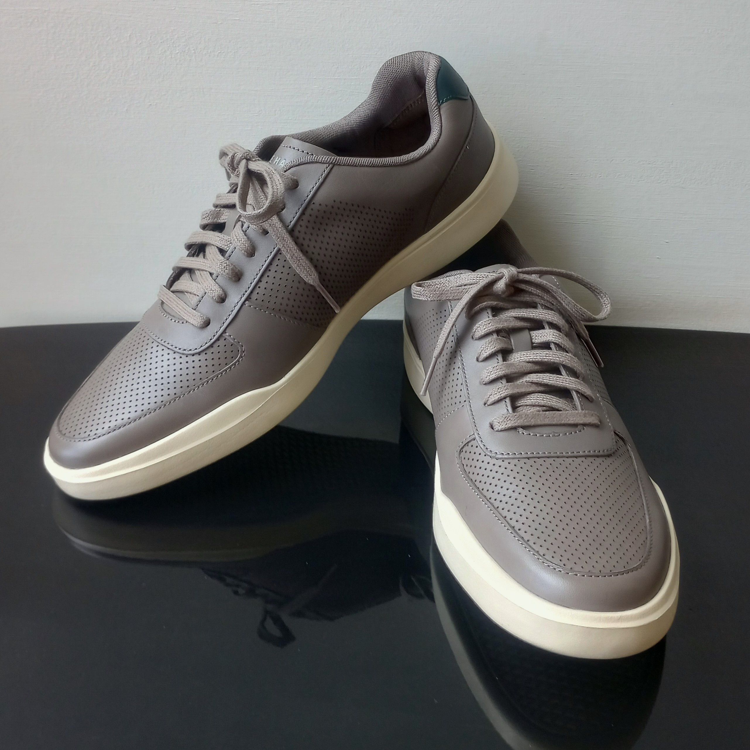 Cole Haan Cole Haan Men's Grand Crosscourt Perforated Sneaker Size US 11.5 / EU 44-45 - 11 Thumbnail