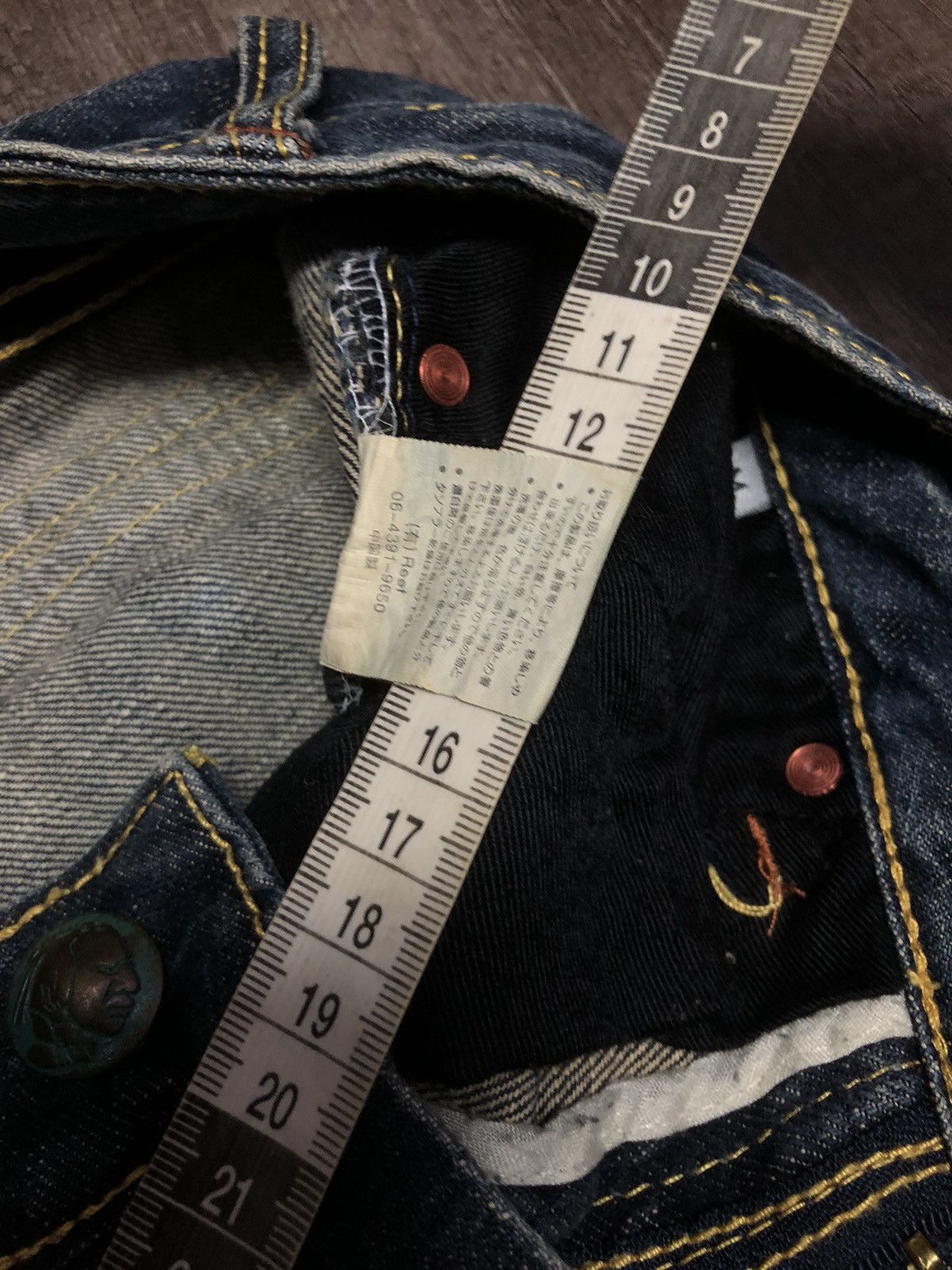 Japanese Brand × REEF Vintage Reef Flare Distressed Jeans (unisex) Size 29" - 16 Thumbnail