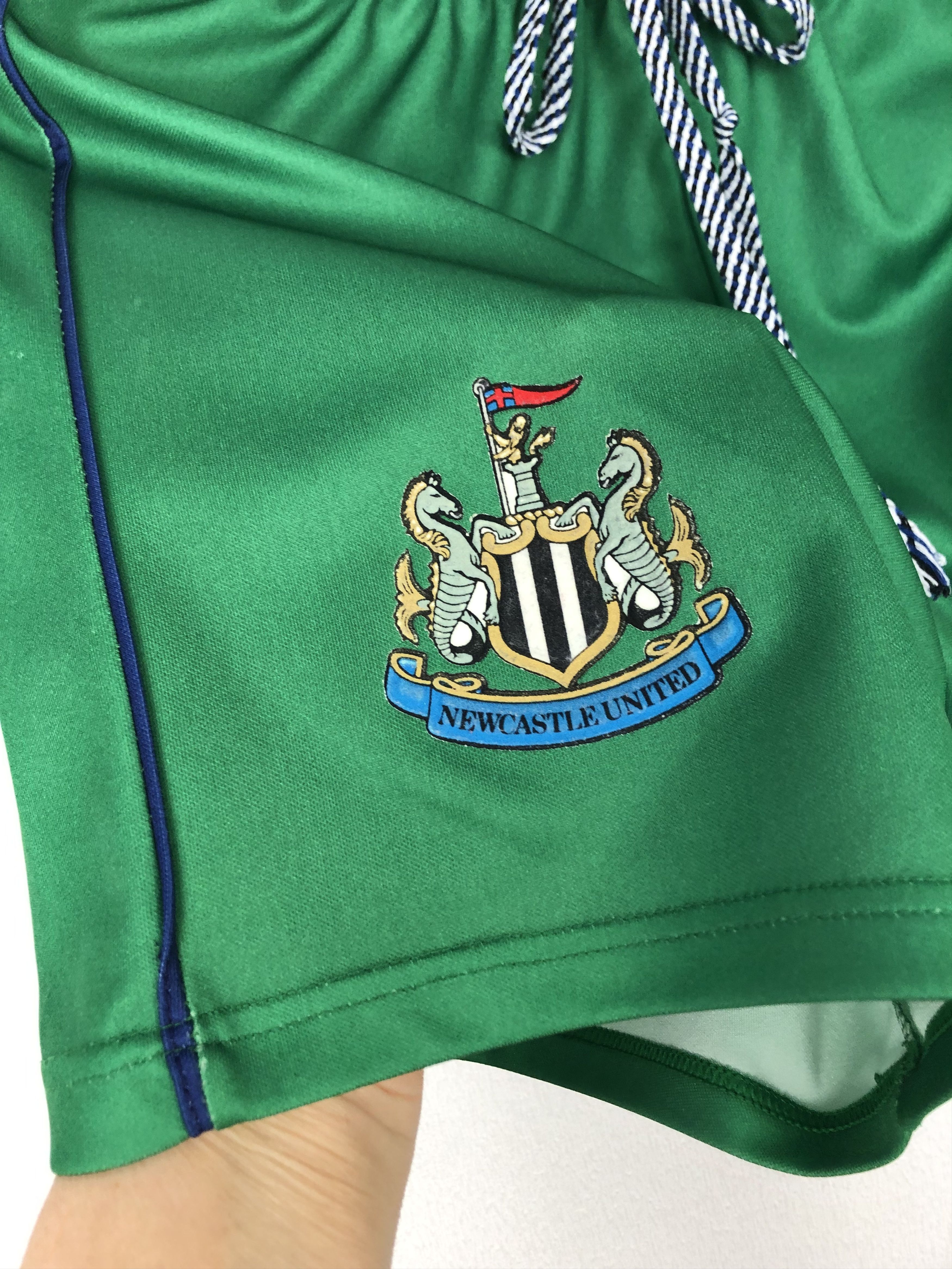 Asics Vintage 90's Asics Newcastle United Football Shorts SX Size US 28 / EU 44 - 2 Thumbnail
