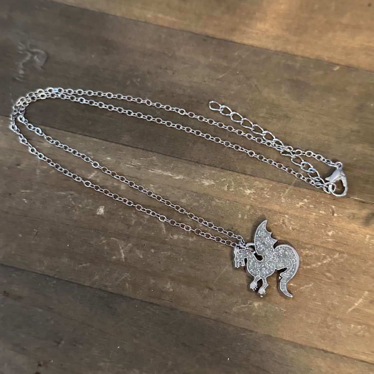 Other Silver tone shimmery dragon pendant necklace Size ONE SIZE - 4 Thumbnail