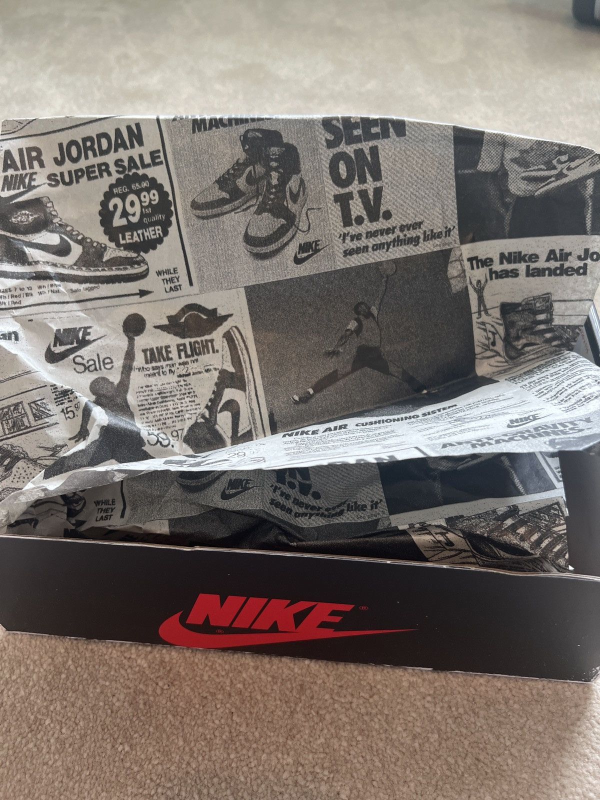 Jordan Brand × Nike Air Jordan 1 Lost and Found Chicago Size US 8 / EU 41 - 8 Thumbnail