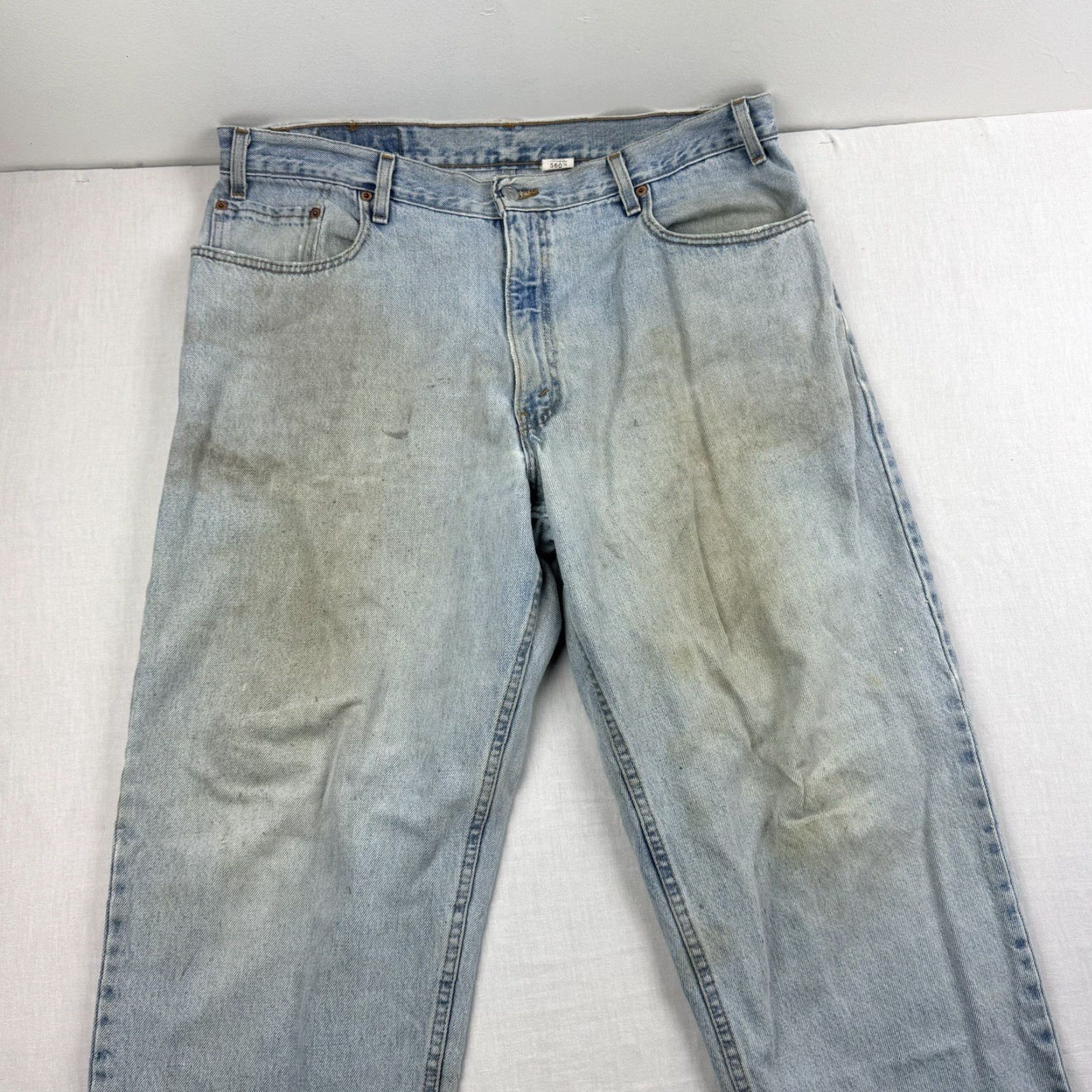 Levi's VINTAGE Levi's 560 Jeans Mens Regular 38x30 Blue Loose Fit Tapered Grunge 90s USA Stains Size US 38 / EU 54 - 3 Thumbnail