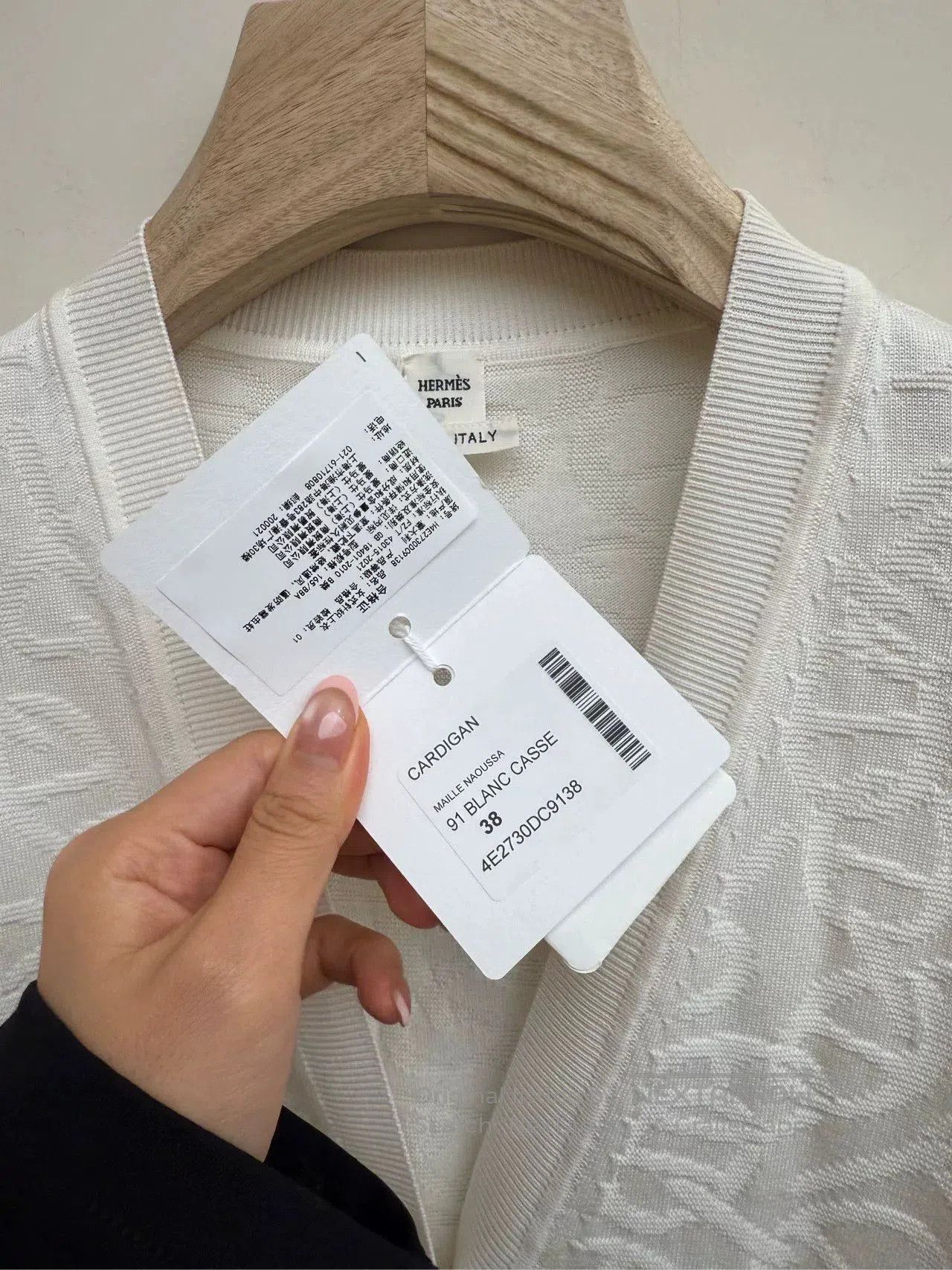 Hermes Hermes White Knit Cardigan. Size US M / EU 48-50 / 2 - 4 Thumbnail