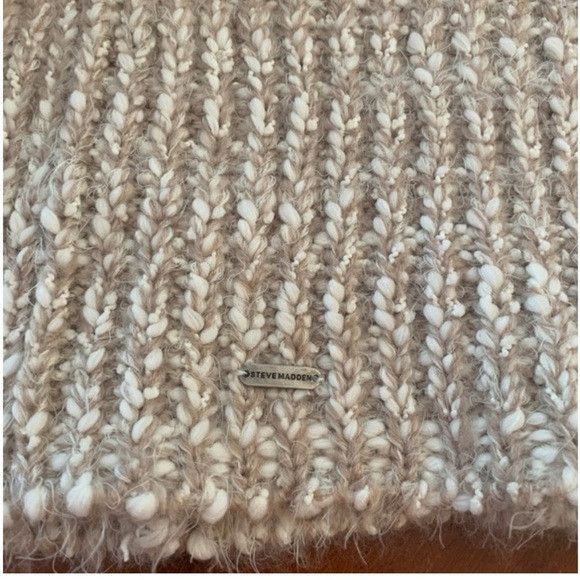 Steve Madden Steve Madden Pompom hat and infinity scarf set Size ONE SIZE - 3 Thumbnail