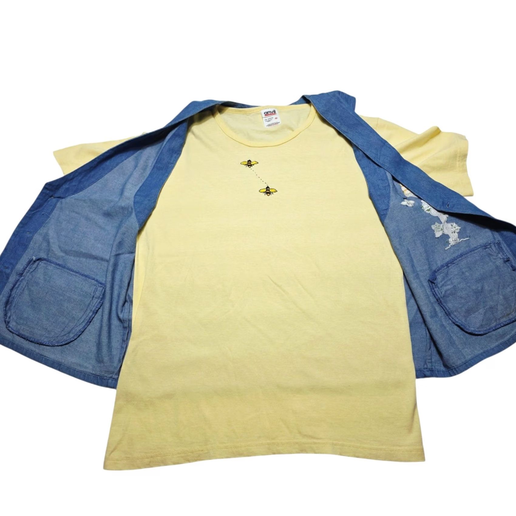 Anvil VINTAGE Bee Women’s T-Shirt Denim Vest Combo Small/Medium Yellow Blue 90's T-Shirt Women’s Size M / US 6-8 / IT 42-44 - 3 Thumbnail