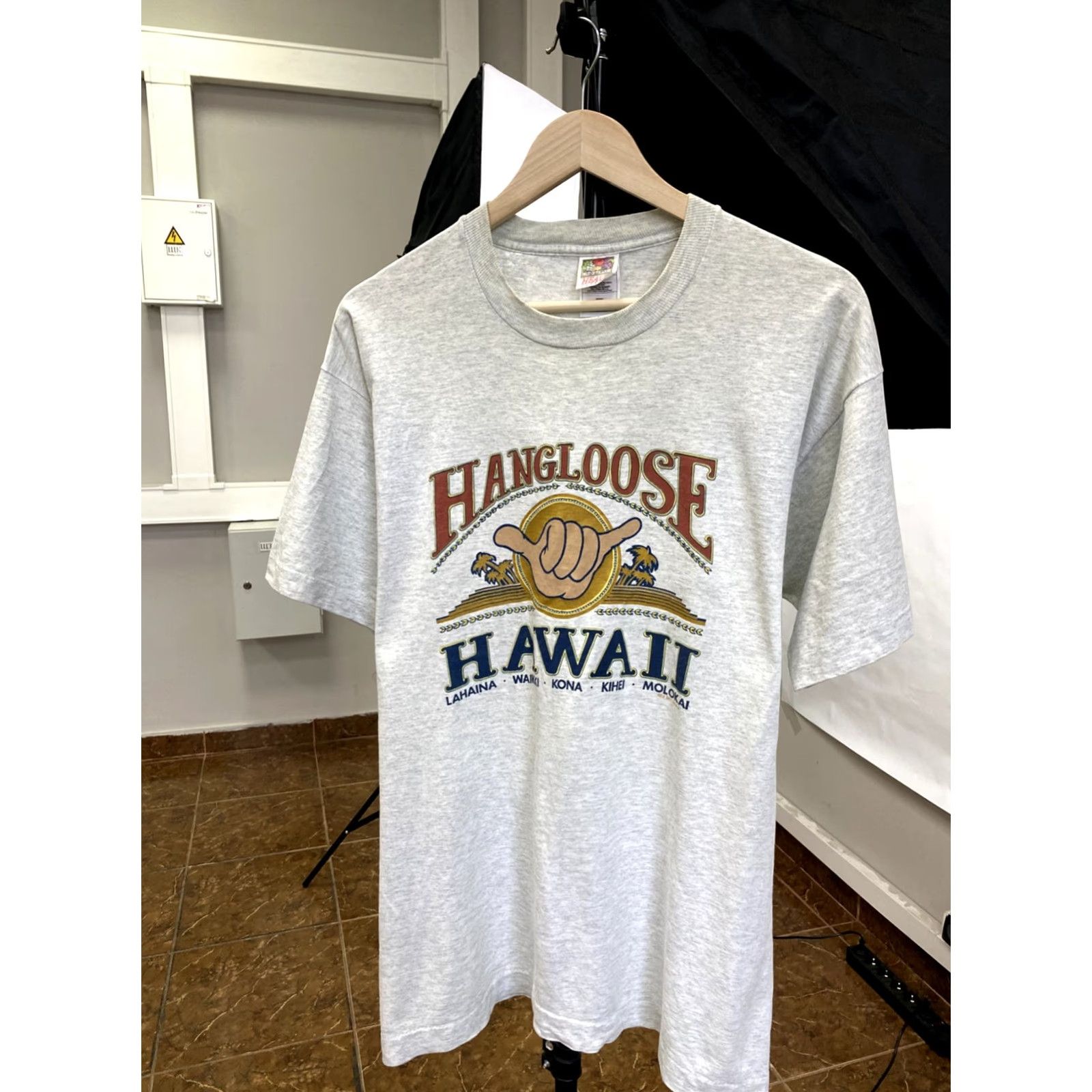 Gildan VINTAGE 90s Hang loose Surfing Hawaii Aloha t-shirt hype Nike Shirt Gray L Mens Size US L / EU 52-54 / 3 - 2 Thumbnail
