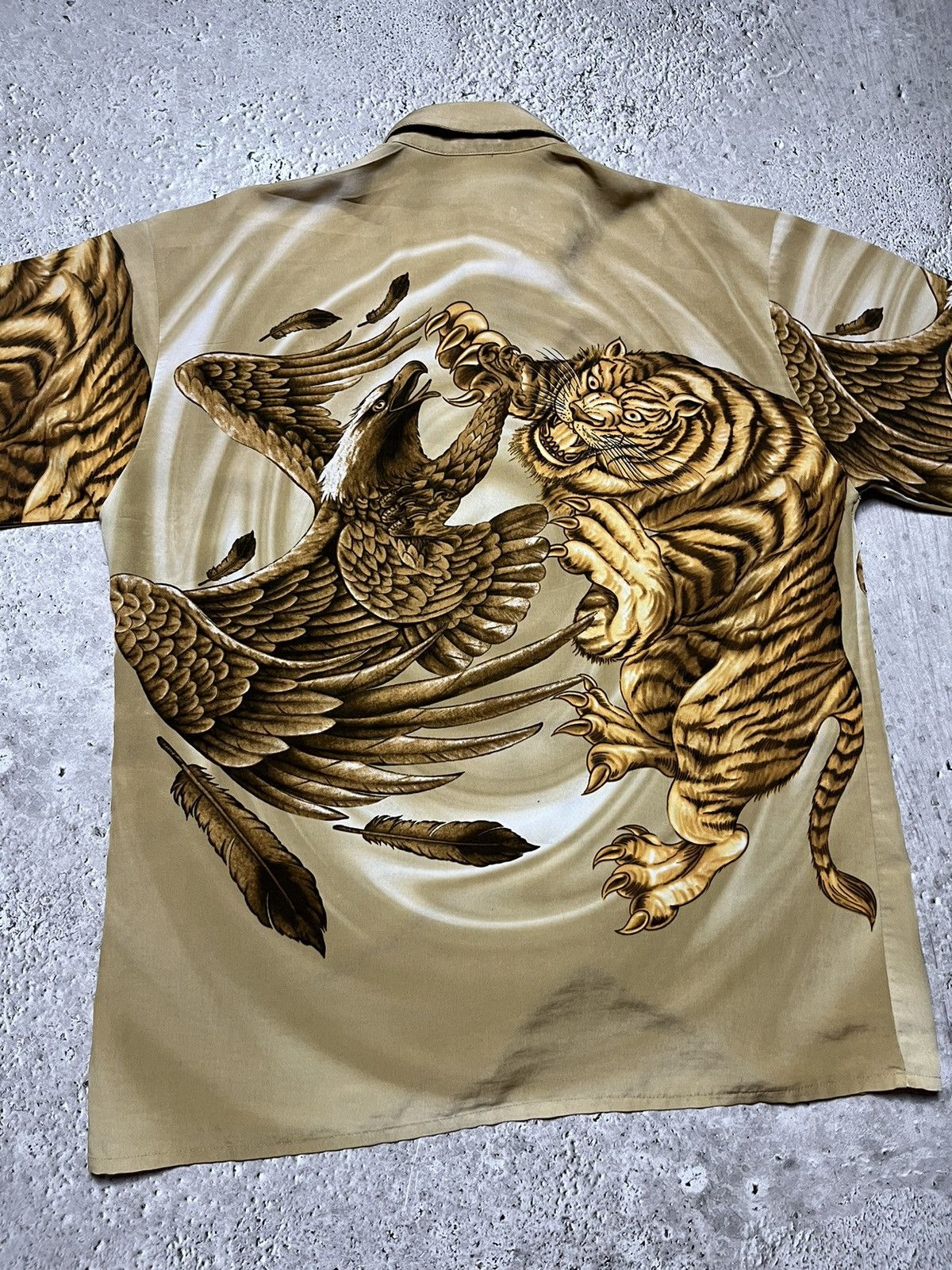 Japanese Brand × Vintage Vintage Tiger Eagle Overprint Shirt Button Up Short Sleeve Size US XL / EU 56 / 4 - 10 Thumbnail