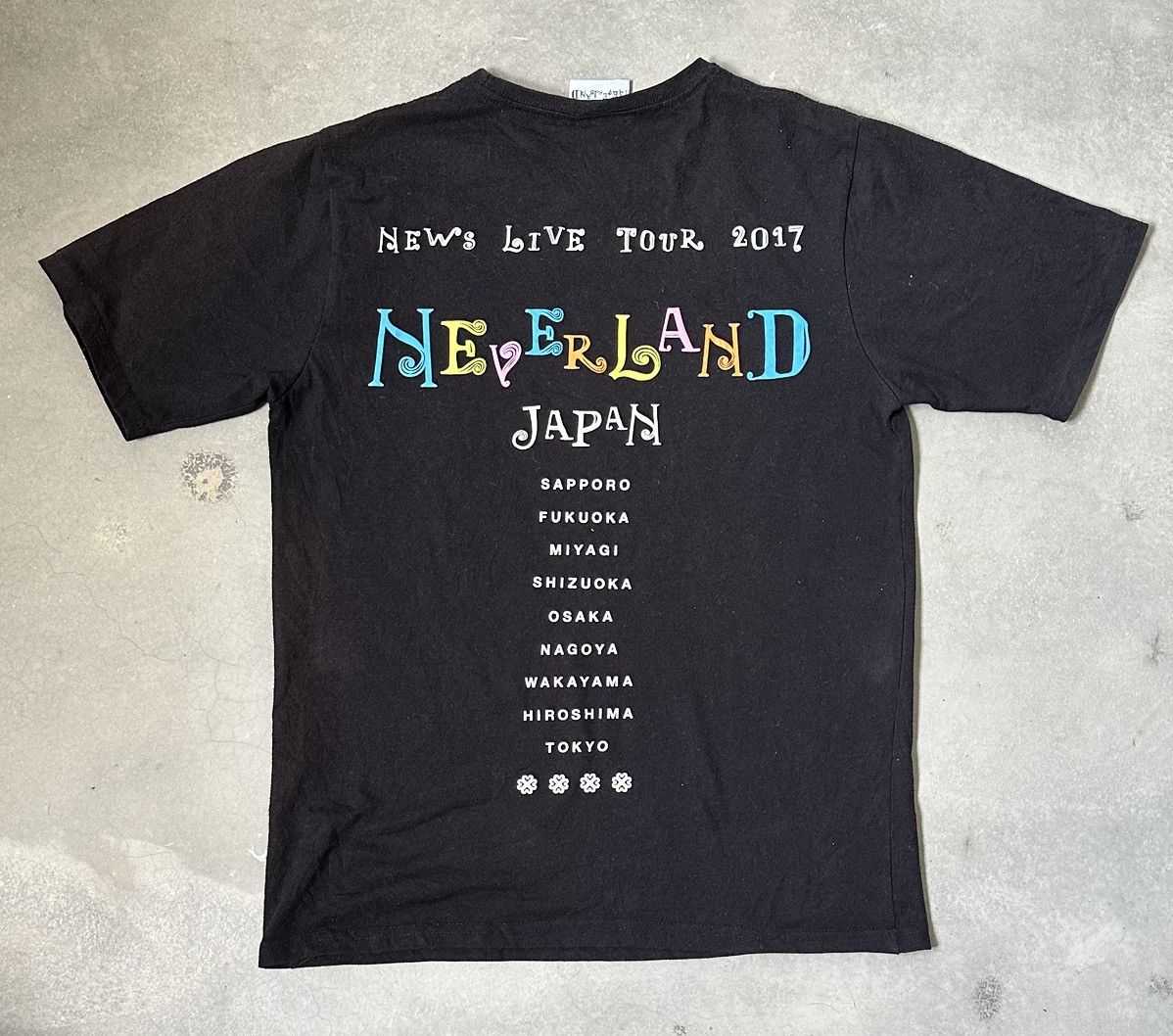 Japanese Brand NEVERLAND NEWS LIVE TOUR 2017 J-POP TEE Size US M / EU 48-50 / 2 - 5 Thumbnail