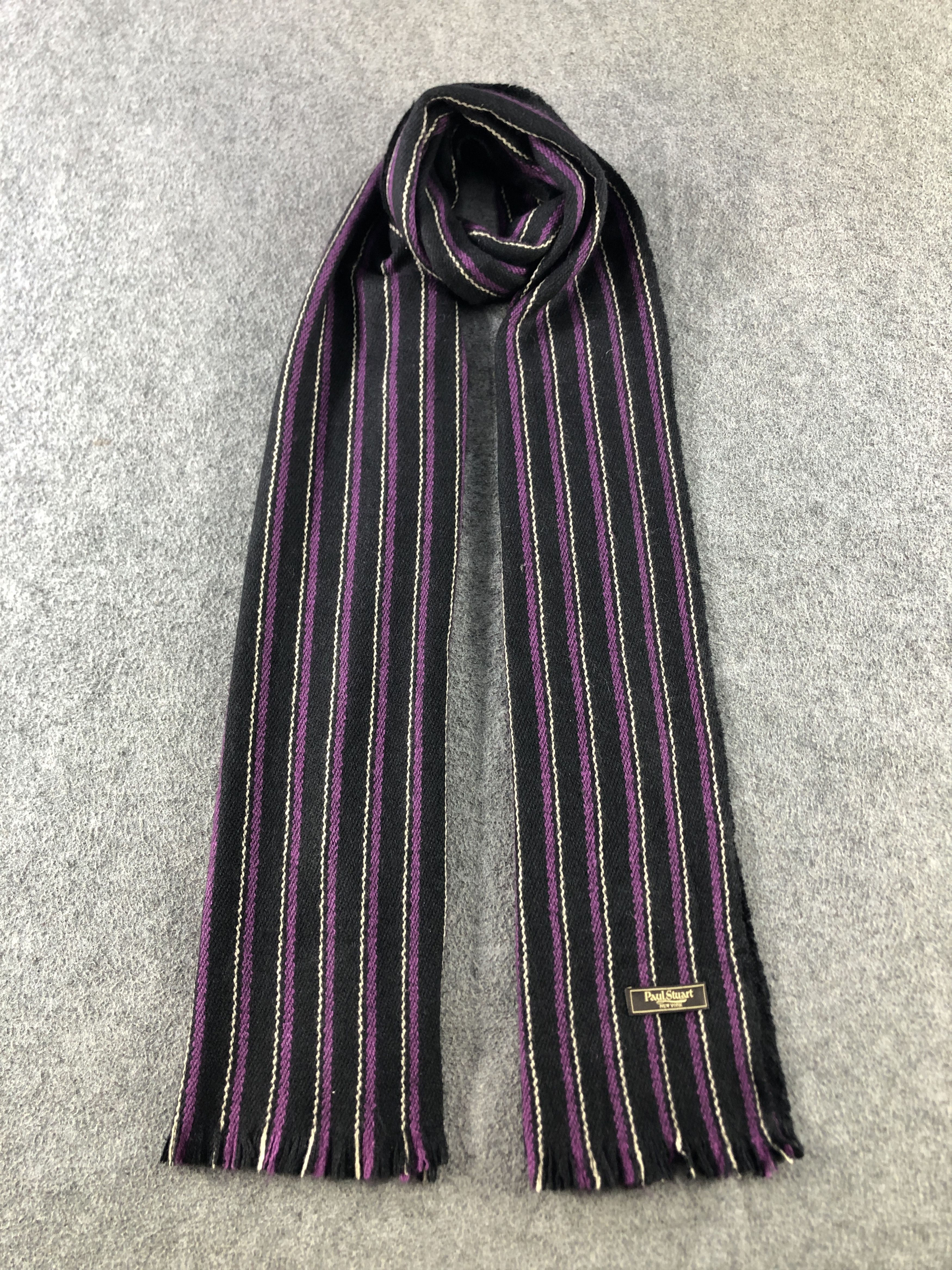 Paul Stuart Paul Stuart Scarf / Muffler / Neckwear P832 Size ONE SIZE - 1 Thumbnail