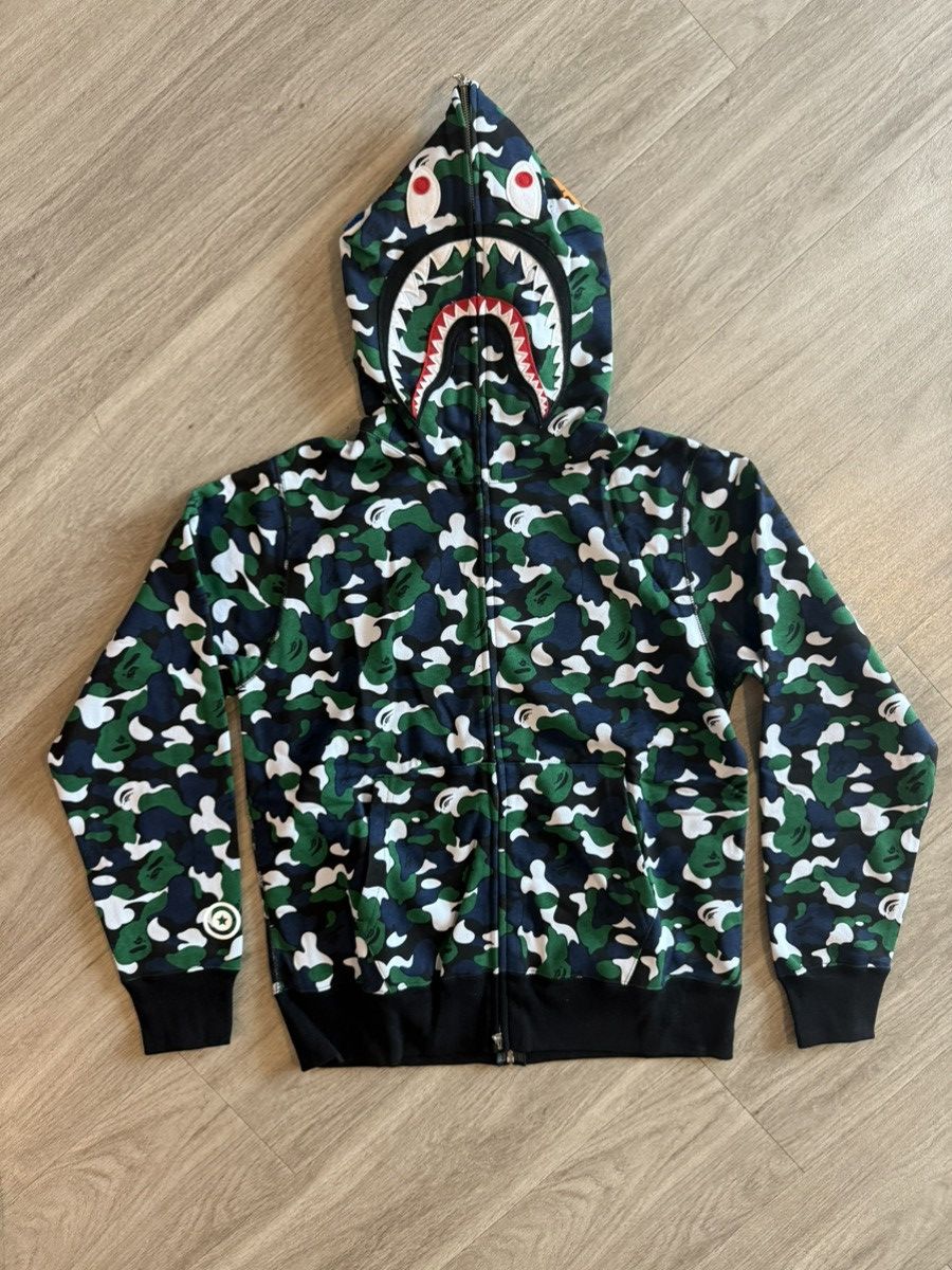 Bape Bape Shinkuku Seprate Shark Full Zip Size US M / EU 48-50 / 2 - 1 Thumbnail