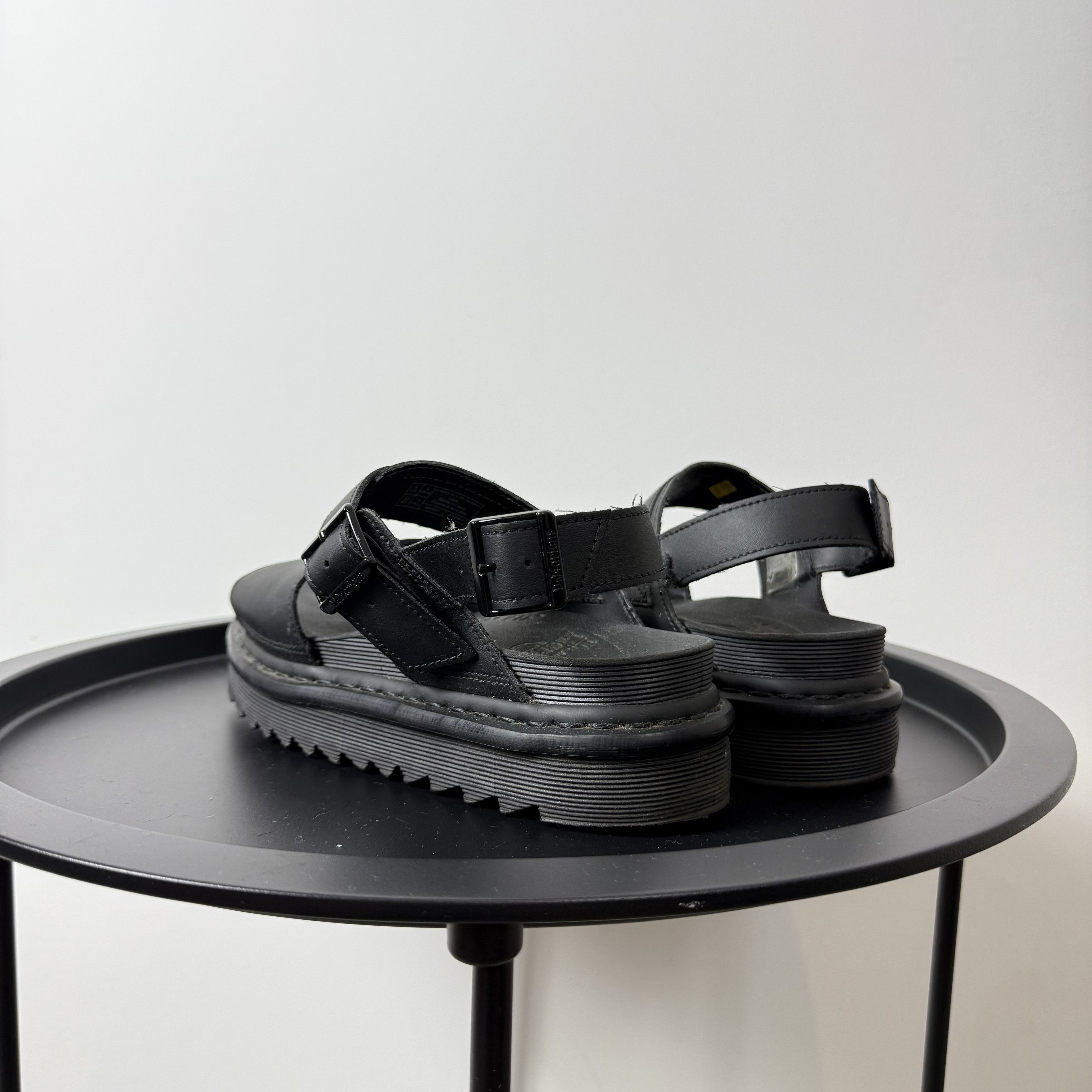 Dr. Martens Dr. Martens Voss in Black Hydro Planforms Sandals Size US 10 / IT 40 - 4 Thumbnail