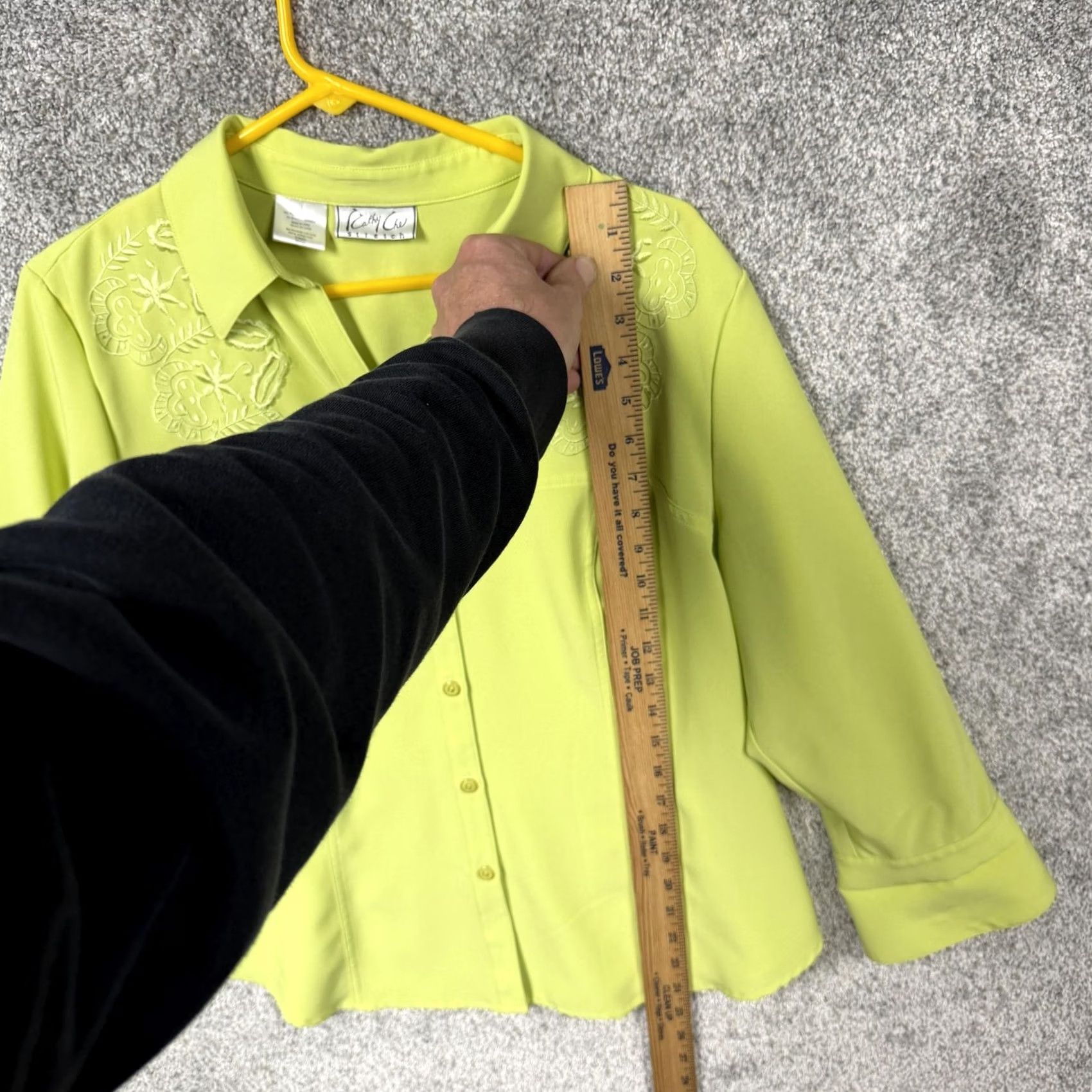 Vintage Cathy Che Top L Green Button-Up 3/4 Sleeve Embroidered Solid Casual Office Workwear 80s 90s Vintage No? Size L / US 10 / IT 46 - 2 Thumbnail