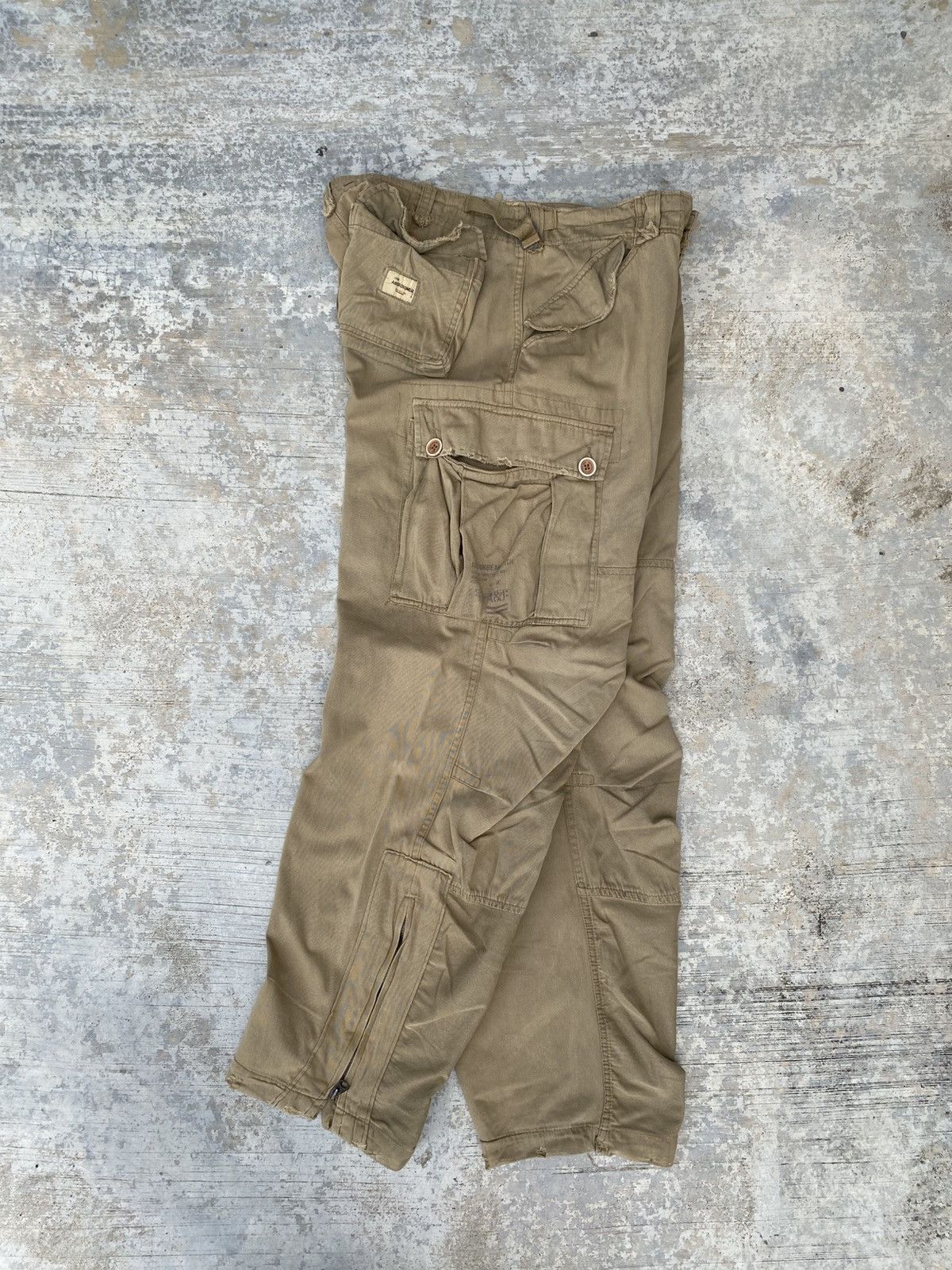 Abercrombie & Fitch Distressed Abercrombie baggy M65 cargo pants Size US 34 / EU 50 - 13 Thumbnail