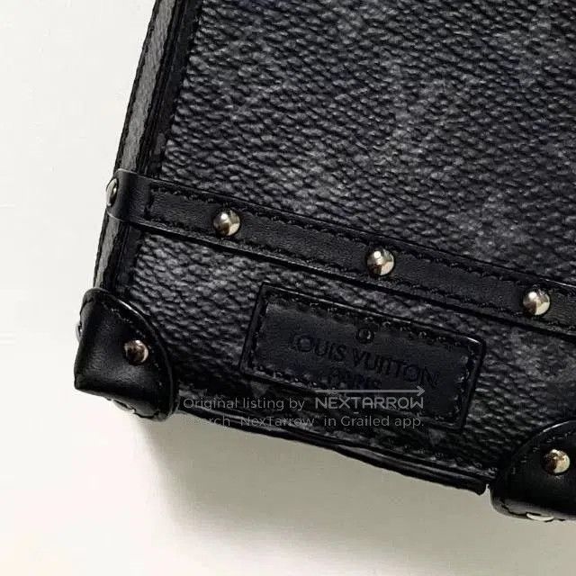 Louis Vuitton LV Black Monogram Virgil Keychain Wallet. Size ONE SIZE - 3 Thumbnail