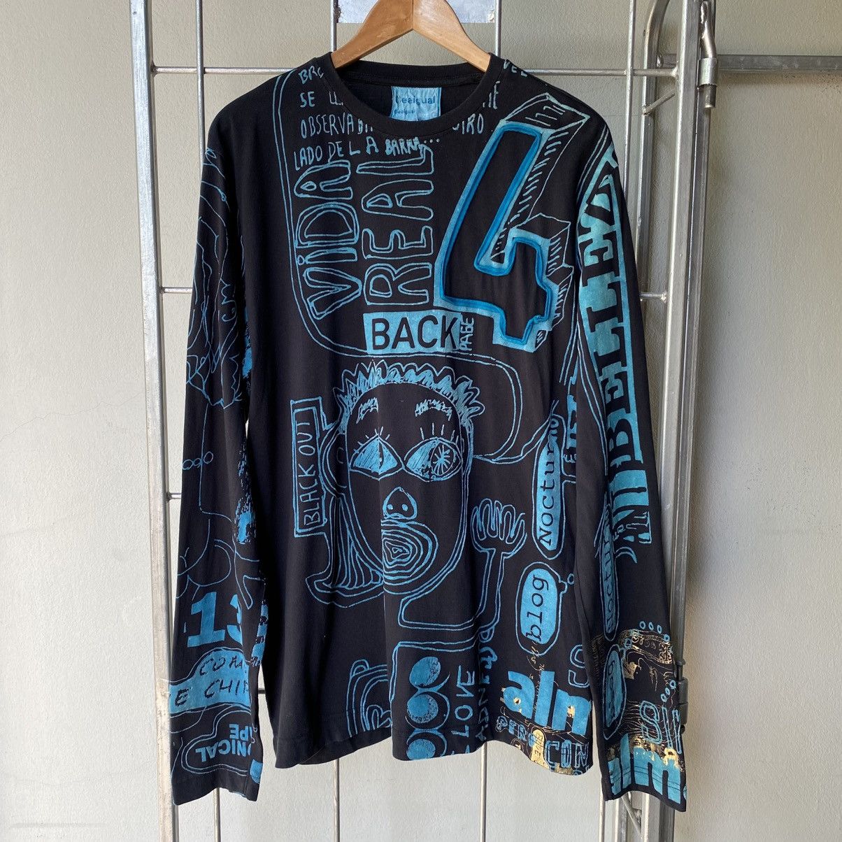 Desigual Derigual Black Long-Sleeve Tee with Blue Graphic Print Size US L / EU 52-54 / 3 - 10 Thumbnail