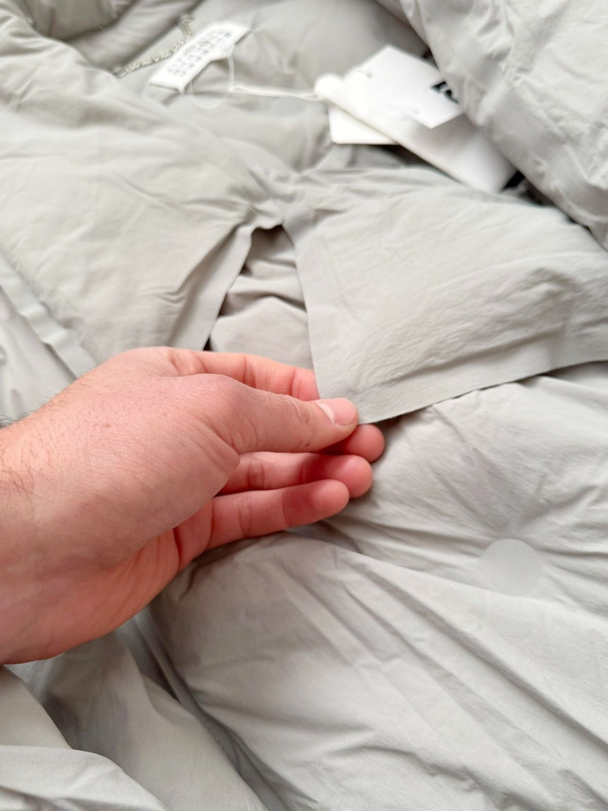 Maison Margiela GRAIL Grey Tufted Duvet Quilted Puffer Coat Size US M / EU 48-50 / 2 - 13 Thumbnail