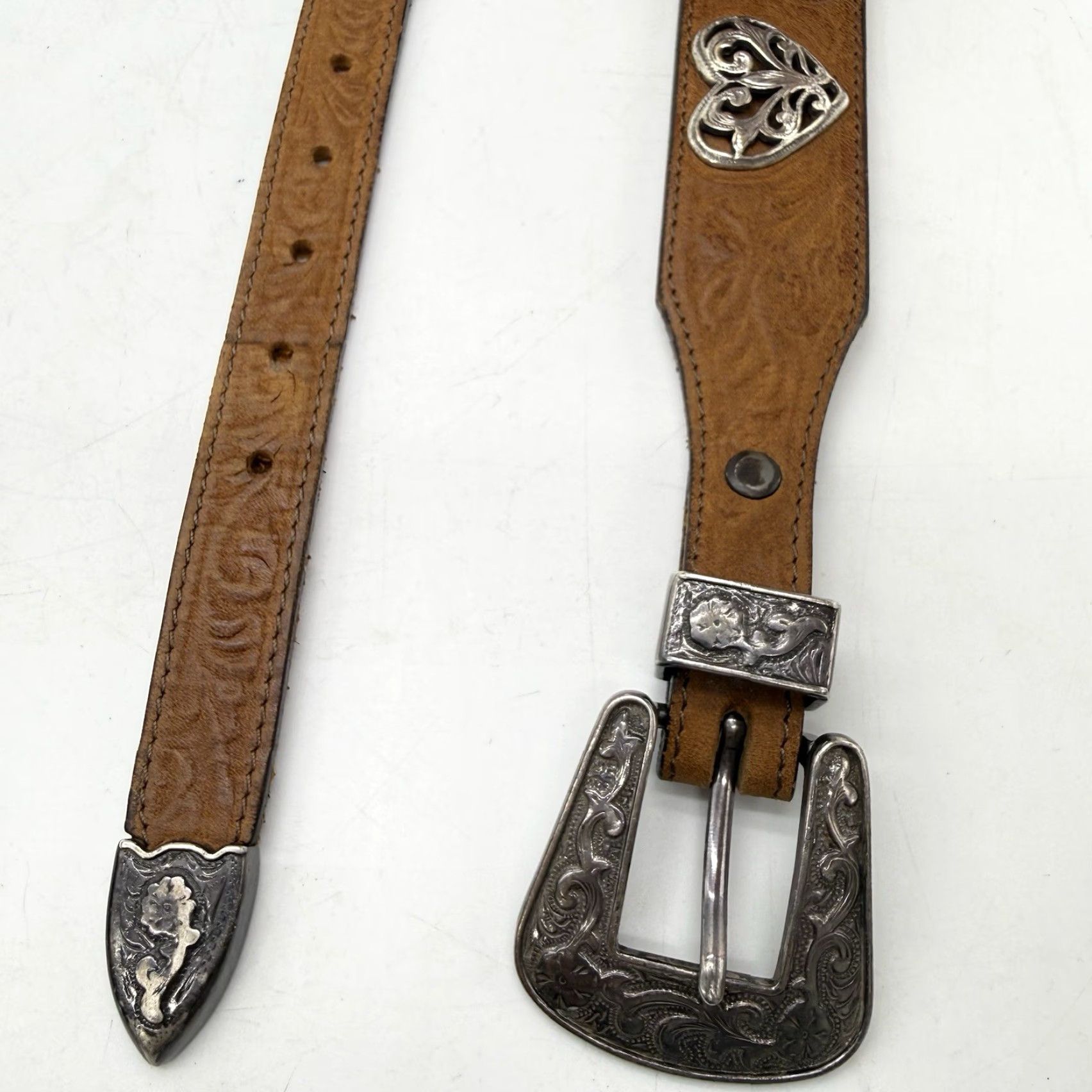 Vintage VINTAGE Justin Belt Women Leather Brown Heart Floral Pattern Size 28 Western USA Mens no Size 4XL / US 24-26 - 2 Thumbnail