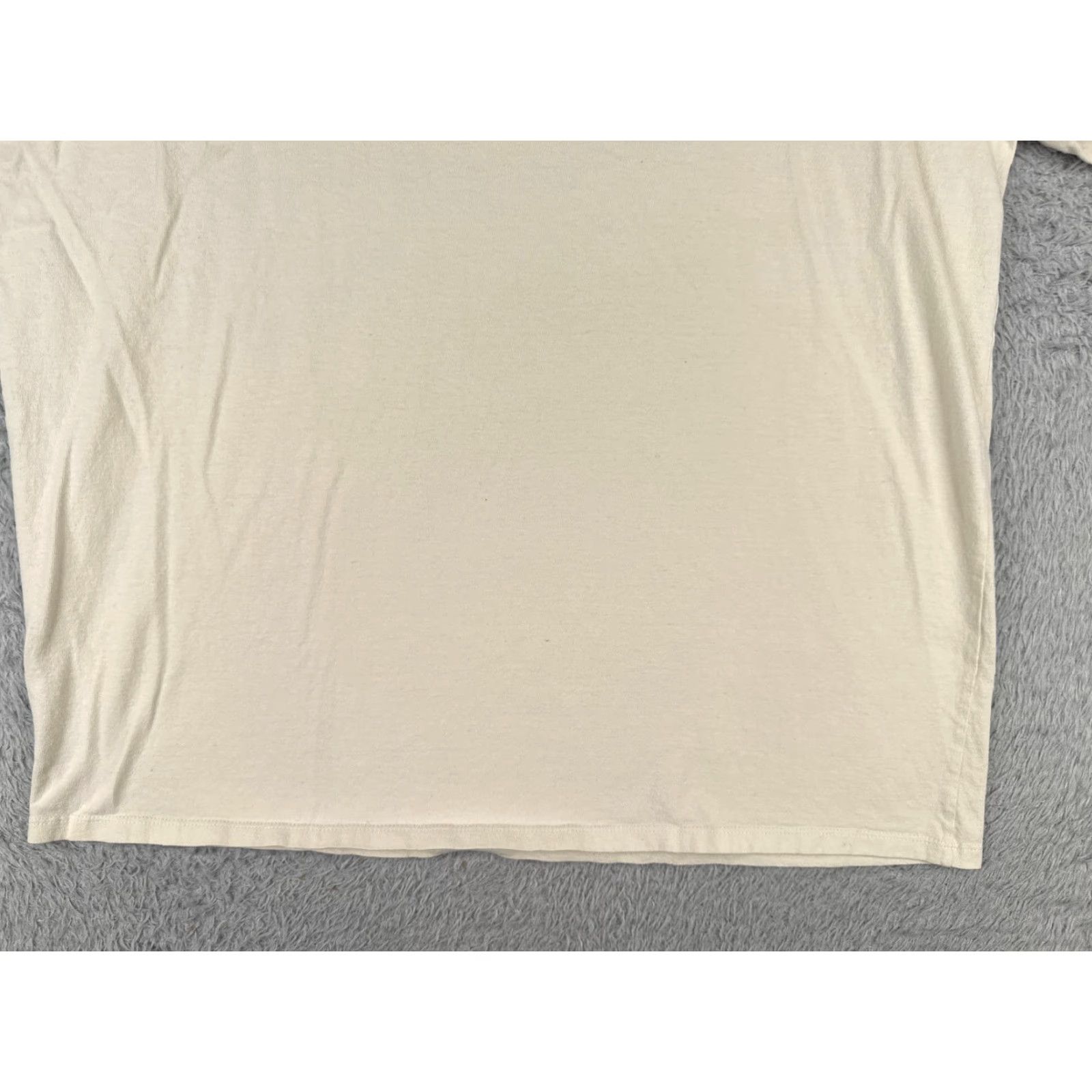 Patagonia Patagonia Shirt Men Large Ivory Cotton Short Sleeve Logo T-Shirt Mens Size US L / EU 52-54 / 3 - 5 Thumbnail