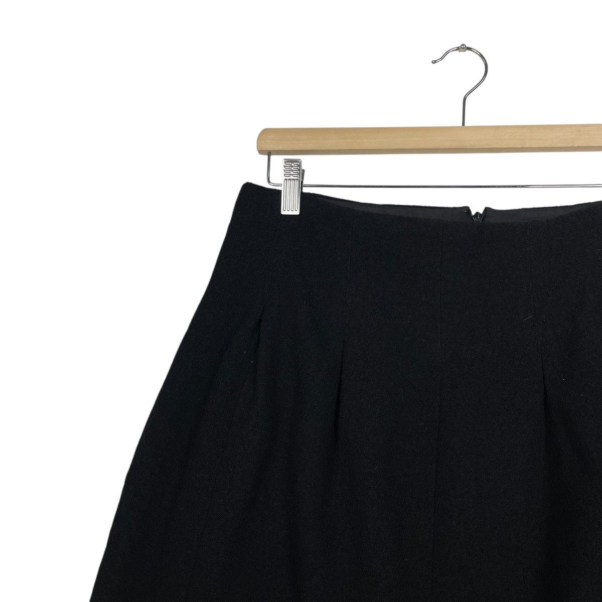 Chanel Chanel Wool Skirt Size 28" / US 6 / IT 42 - 5 Thumbnail