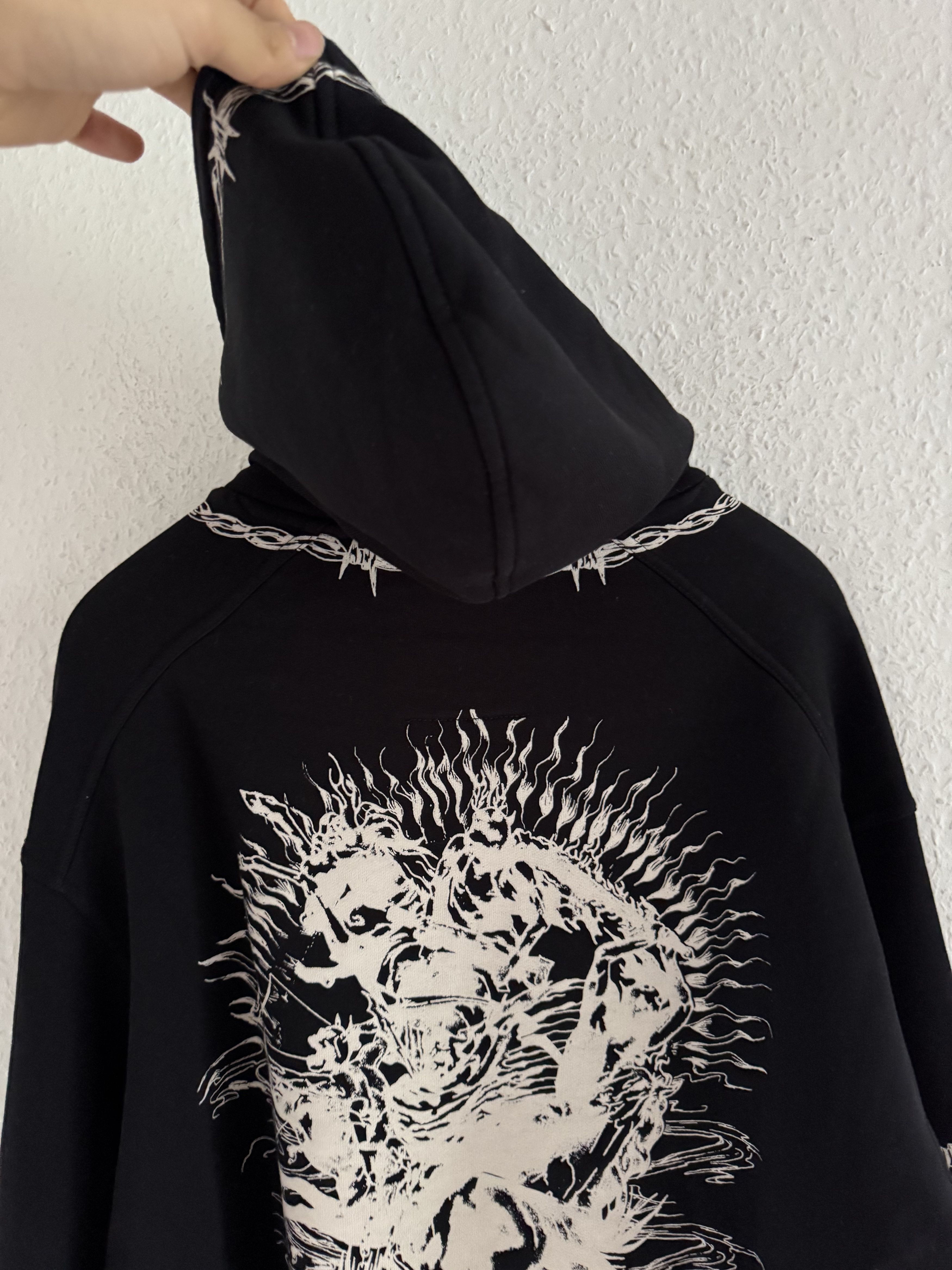 Givenchy Black Barbed Wire Eagle Oversized Hoodie Size US S / EU 44-46 / 1 - 15 Thumbnail