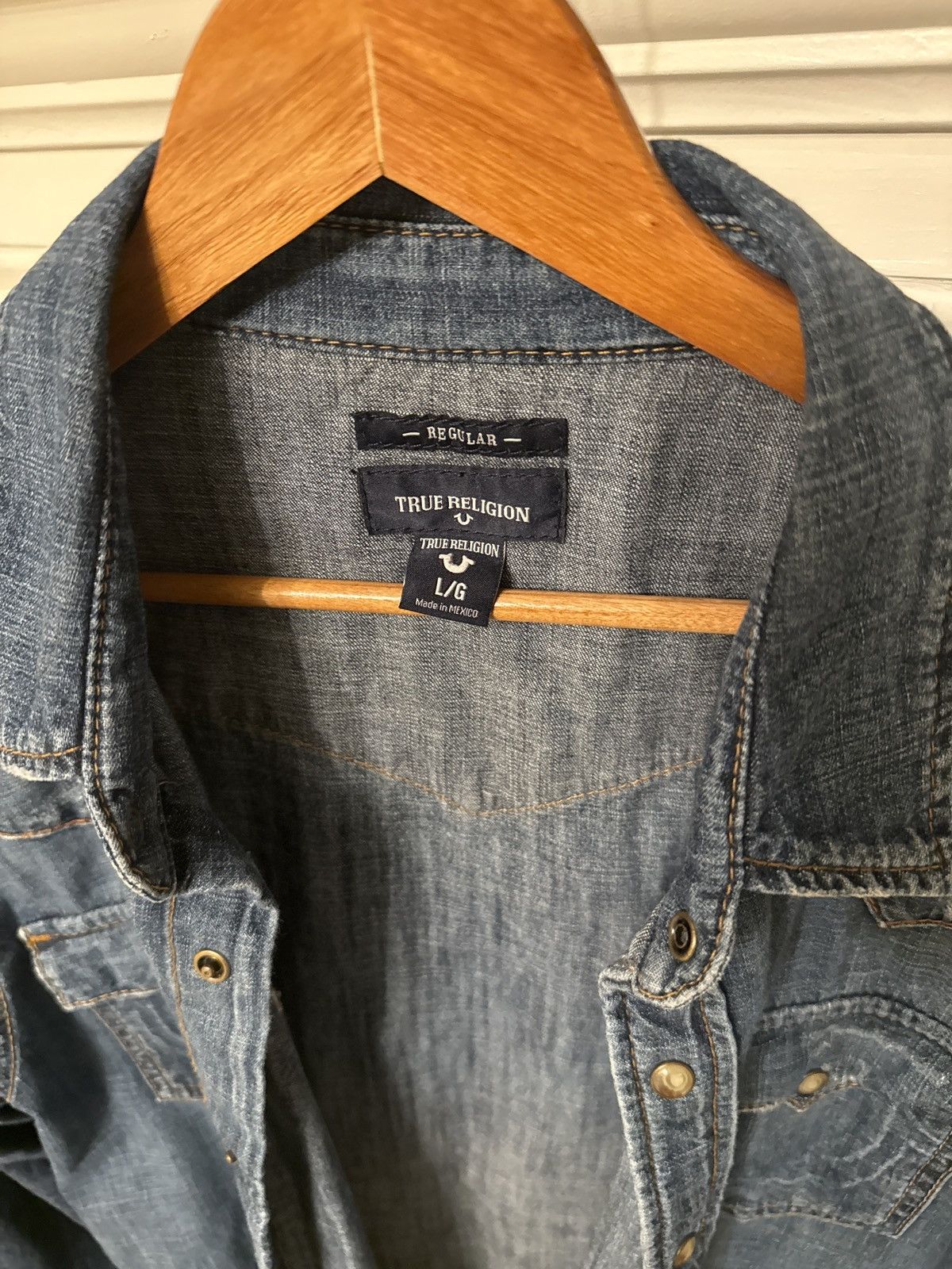 True Religion True religion denim shirt size L Size US L / EU 52-54 / 3 - 3 Thumbnail