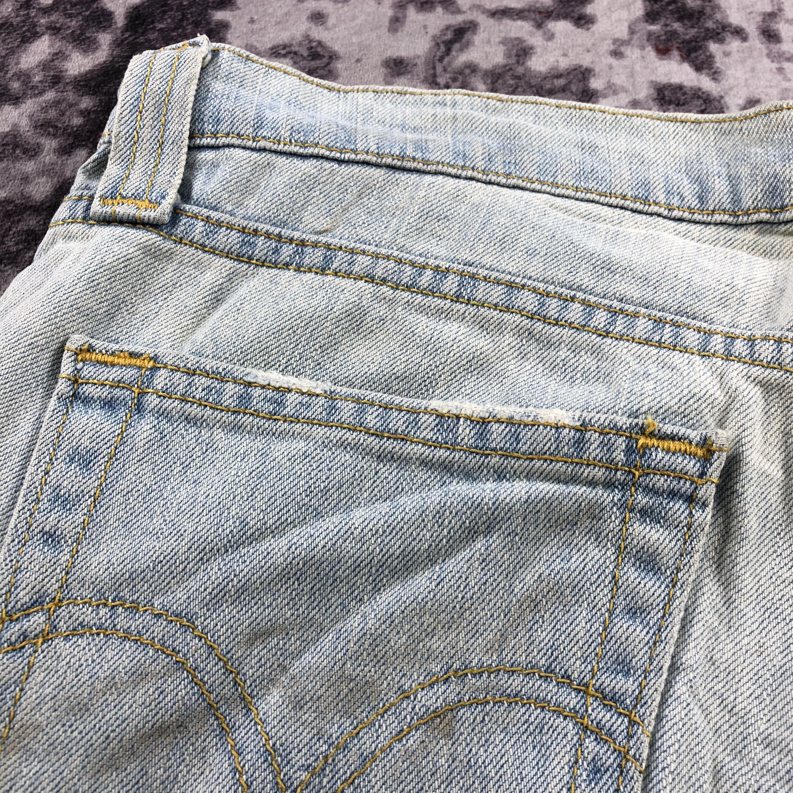 Levi's × Vintage Vintage Light Wash Levis 513 Jeans-JM2893 Size US 35 - 8 Thumbnail