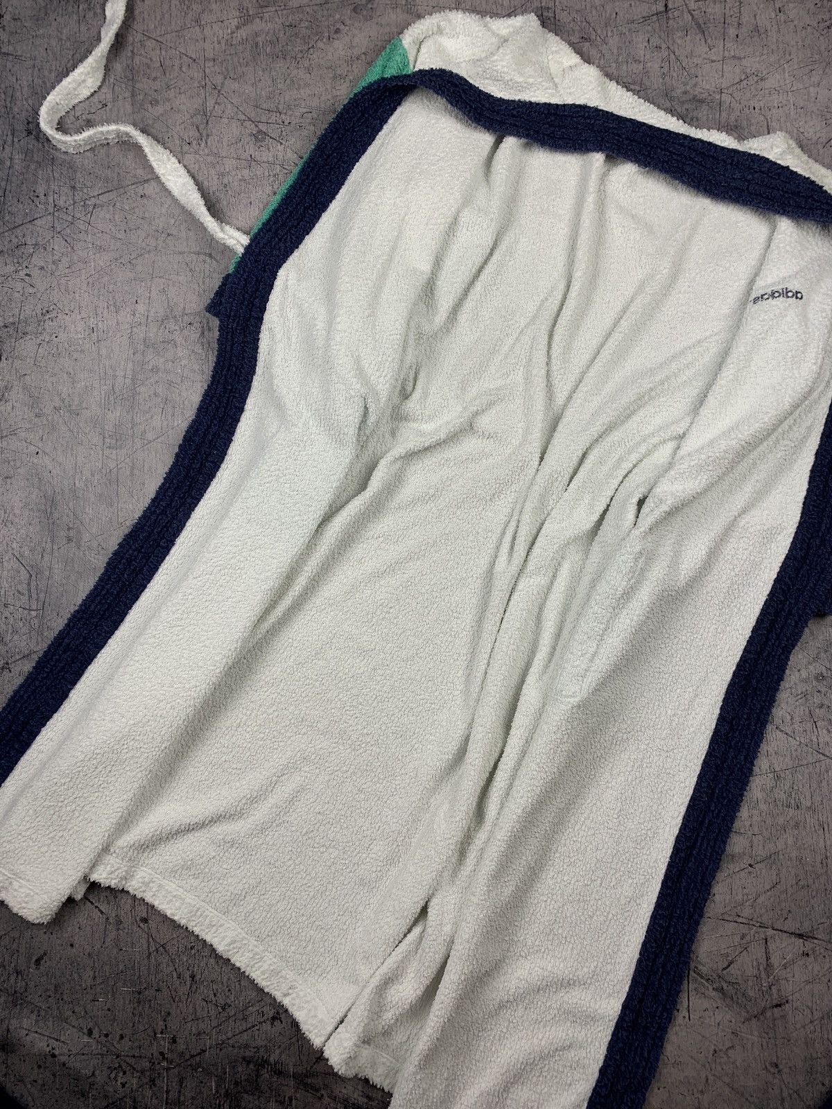 Other Vintage 90s Adidas Bathrobe Jacket Embroidered Logo Old Size US L / EU 52-54 / 3 - 6 Thumbnail