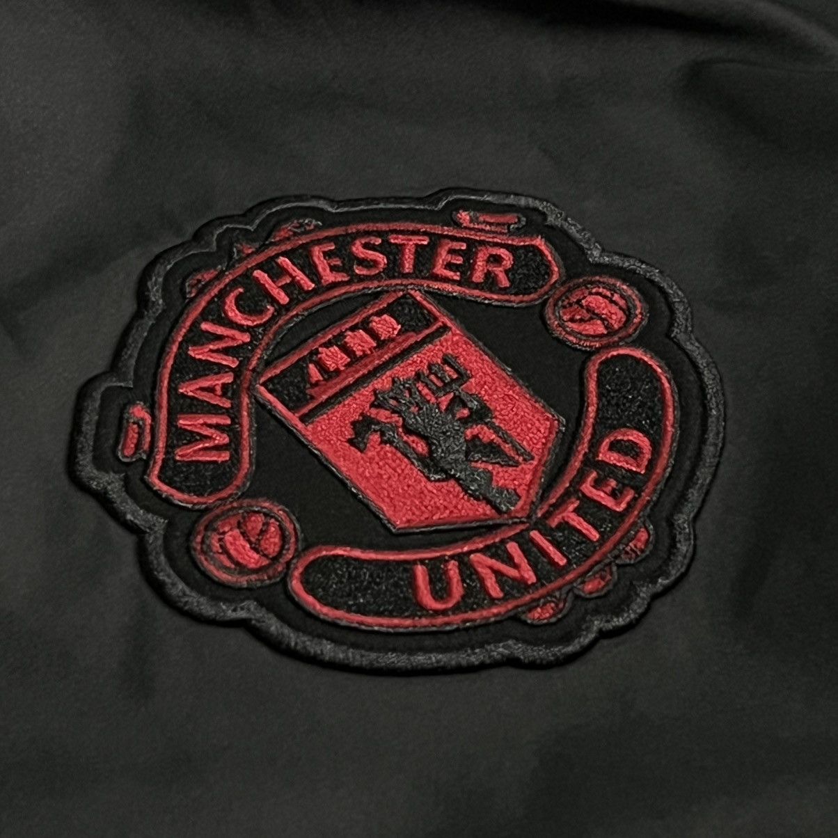Adidas Adidas Manchester United Size US M / EU 48-50 / 2 - 4 Thumbnail