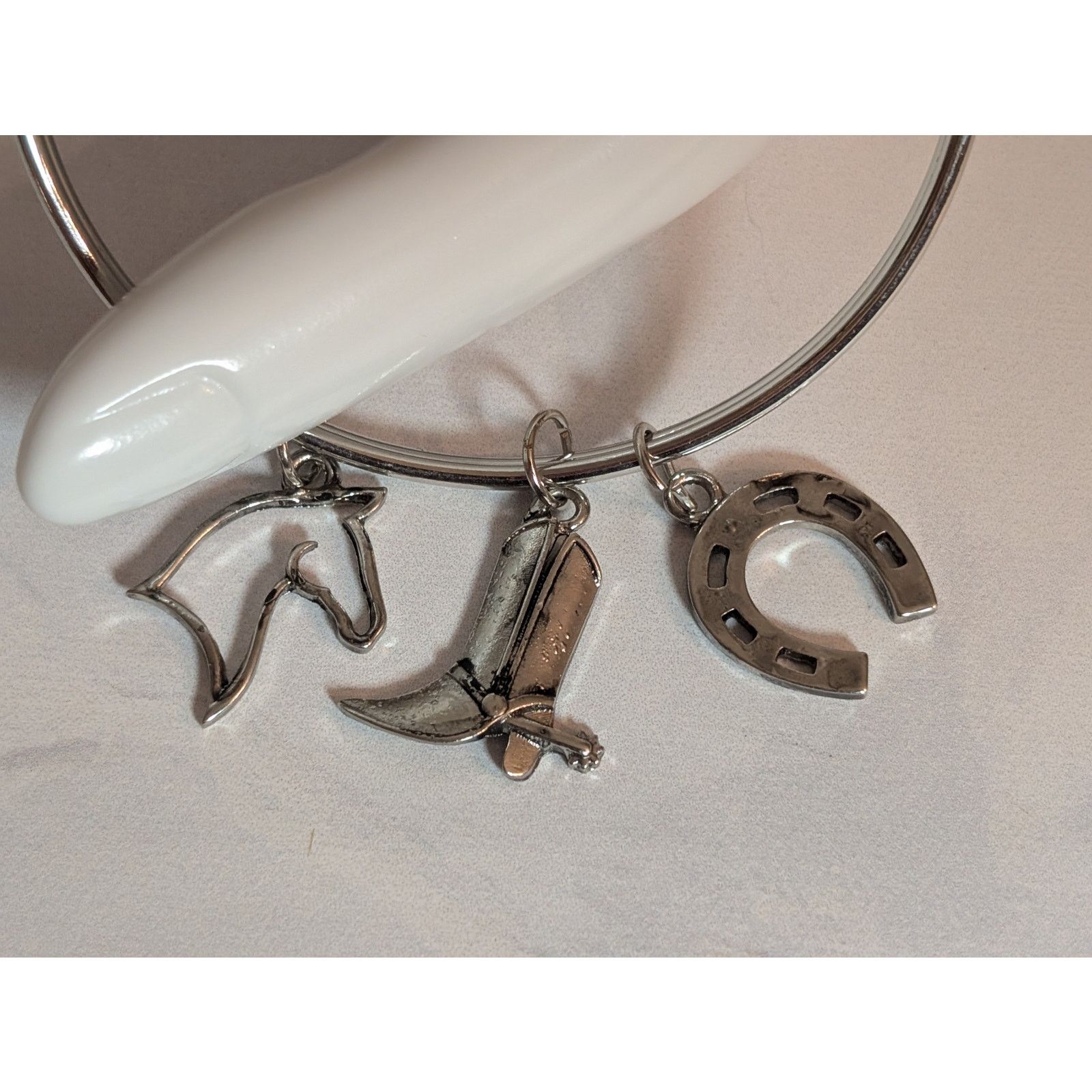 Vintage VTG 1980s Silver-Tone Bangle Bracelet & Western Horse Charms Size ONE SIZE - 2 Thumbnail