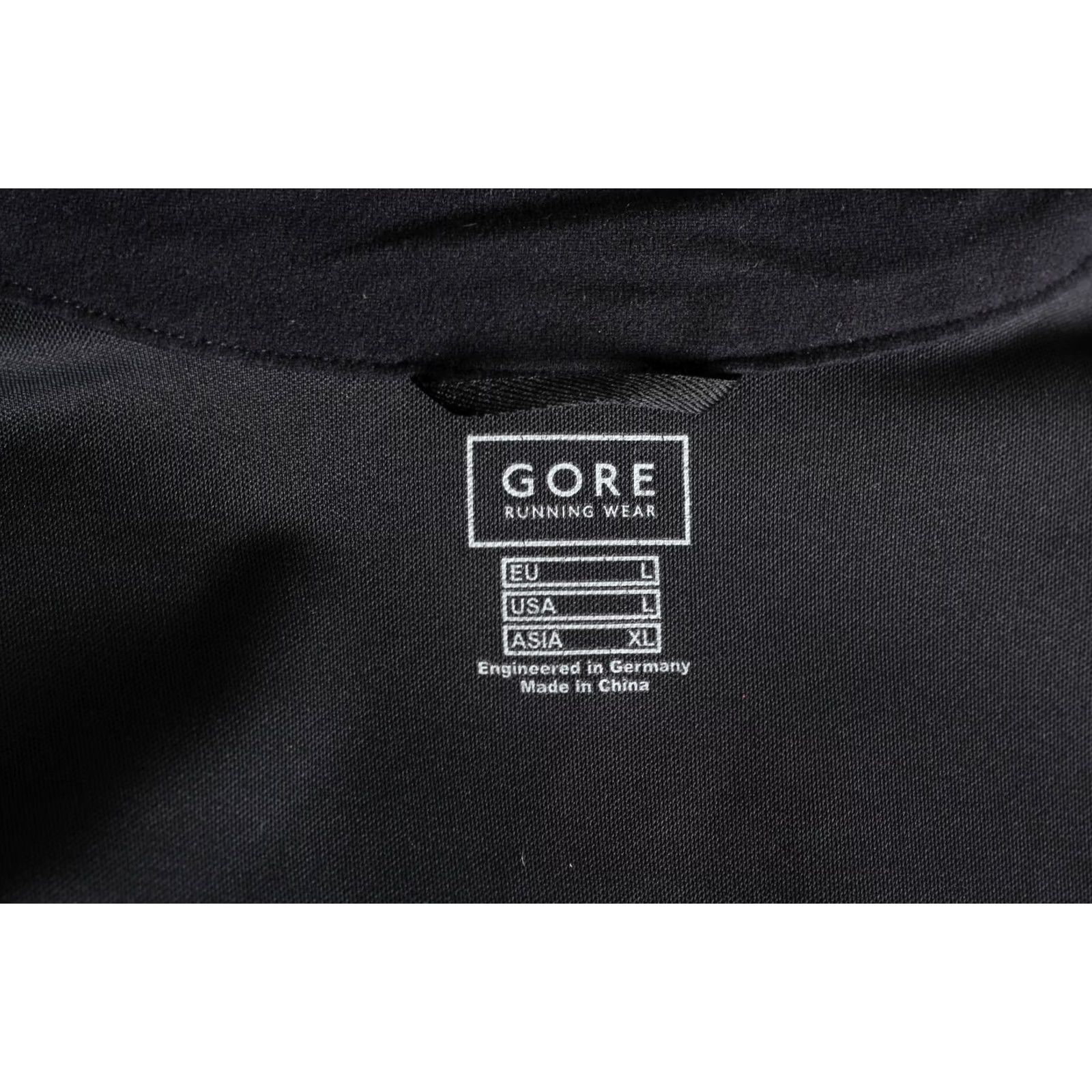 Vintage GORE RUNNING WEAR WINDSTOPPER Soft Shell Jacket Men Size L MJ5196 Size US L / EU 52-54 / 3 - 7 Thumbnail