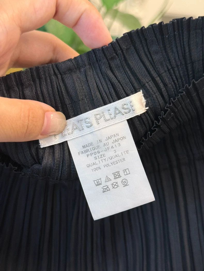 Issey Miyake Issey Miyake size:3 Black pleated straight-leg pants Size 31" - 3 Thumbnail