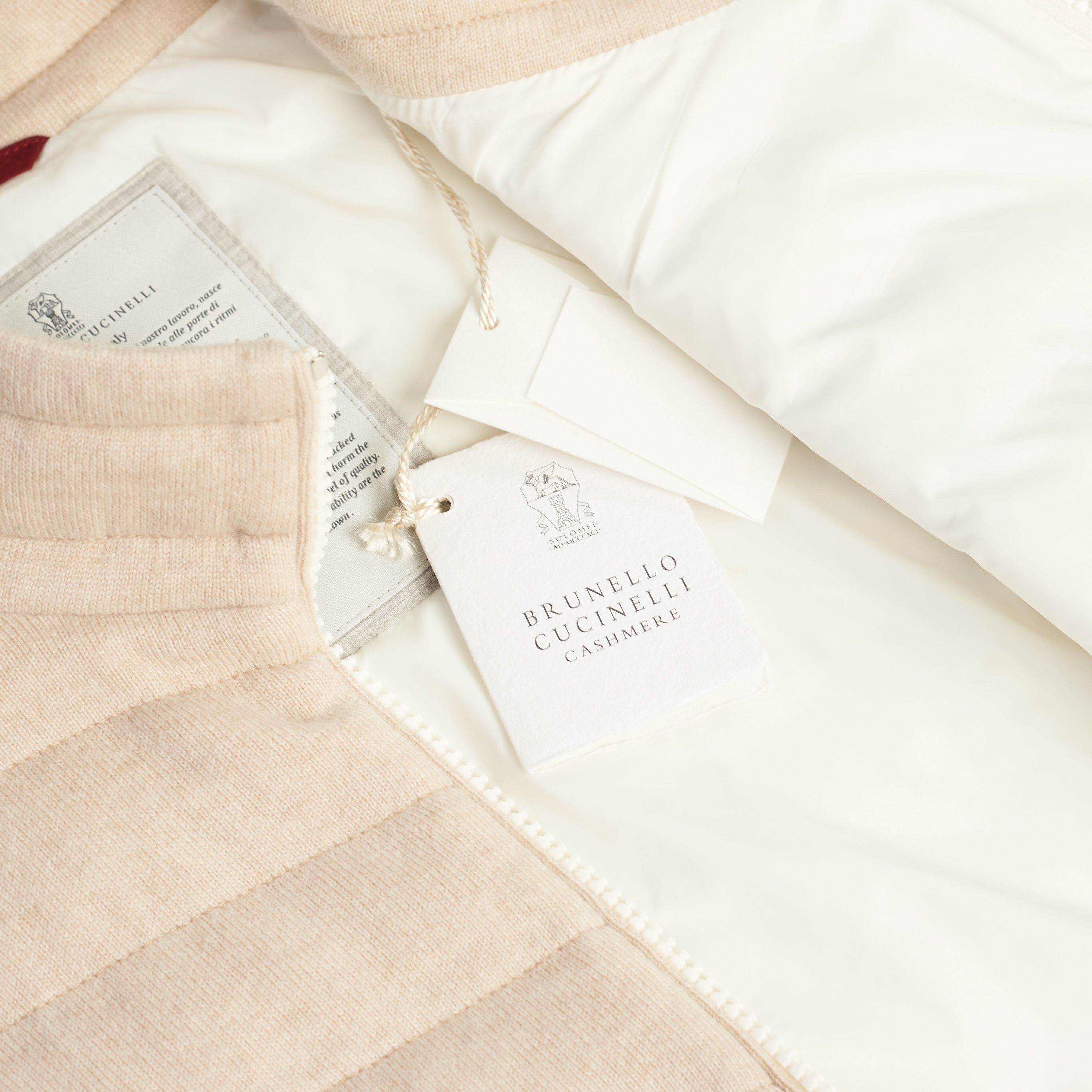 Brunello Cucinelli Beige Cashmere Down Vest - Bodywarmer Gilet Size US L / EU 52-54 / 3 - 9 Thumbnail
