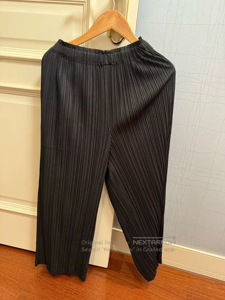 Issey Miyake Issey Miyake Black Pleated Straight-Leg Casual Pants Size 25" / US 0 / IT 36 - 2 Thumbnail