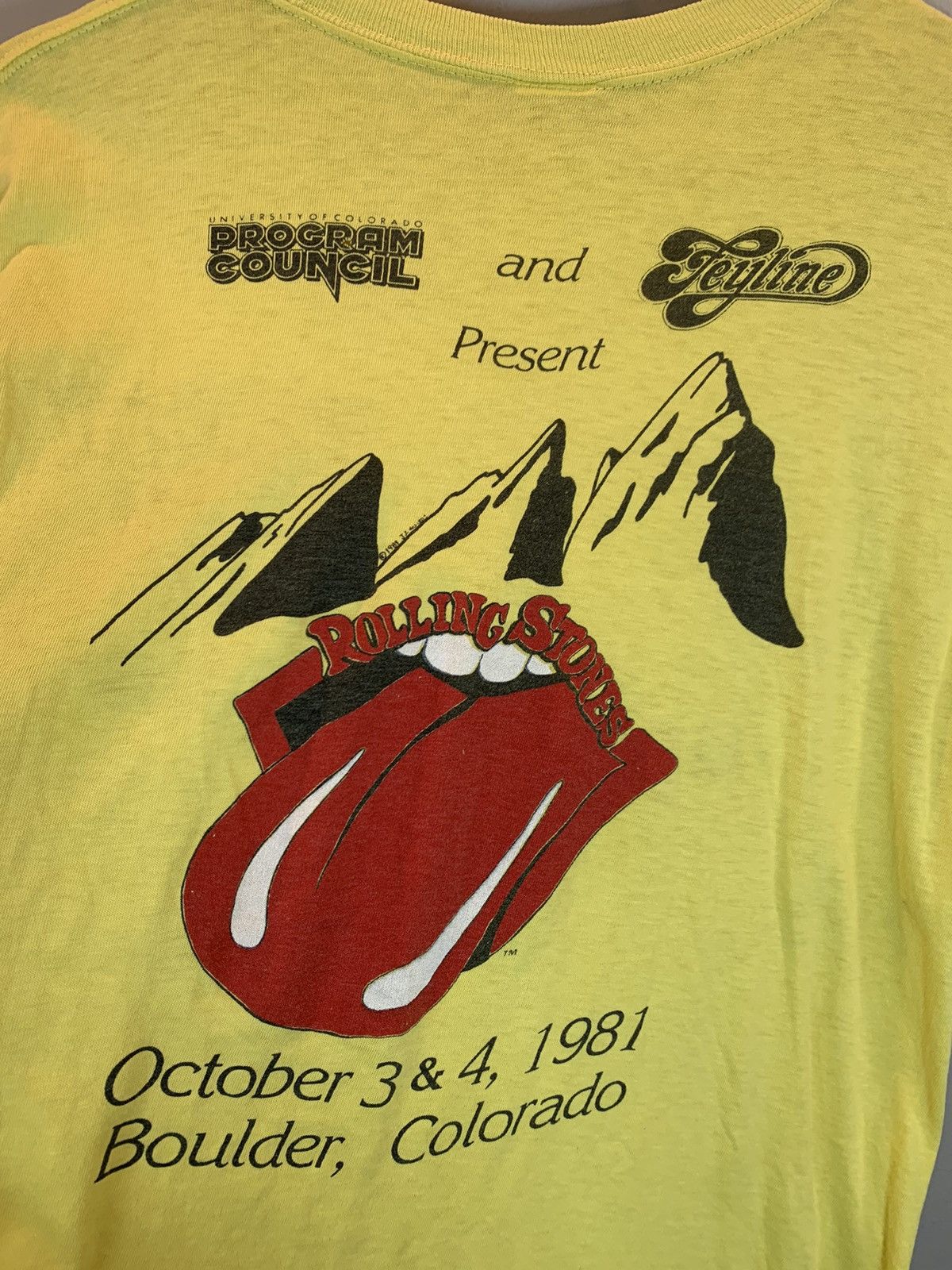 Band Tees × The Rolling Stones × Vintage RARE* Vintage 1981 Rolling Stones Live @ Boulder Staff Shirt Size US L / EU 52-54 / 3 - 3 Thumbnail