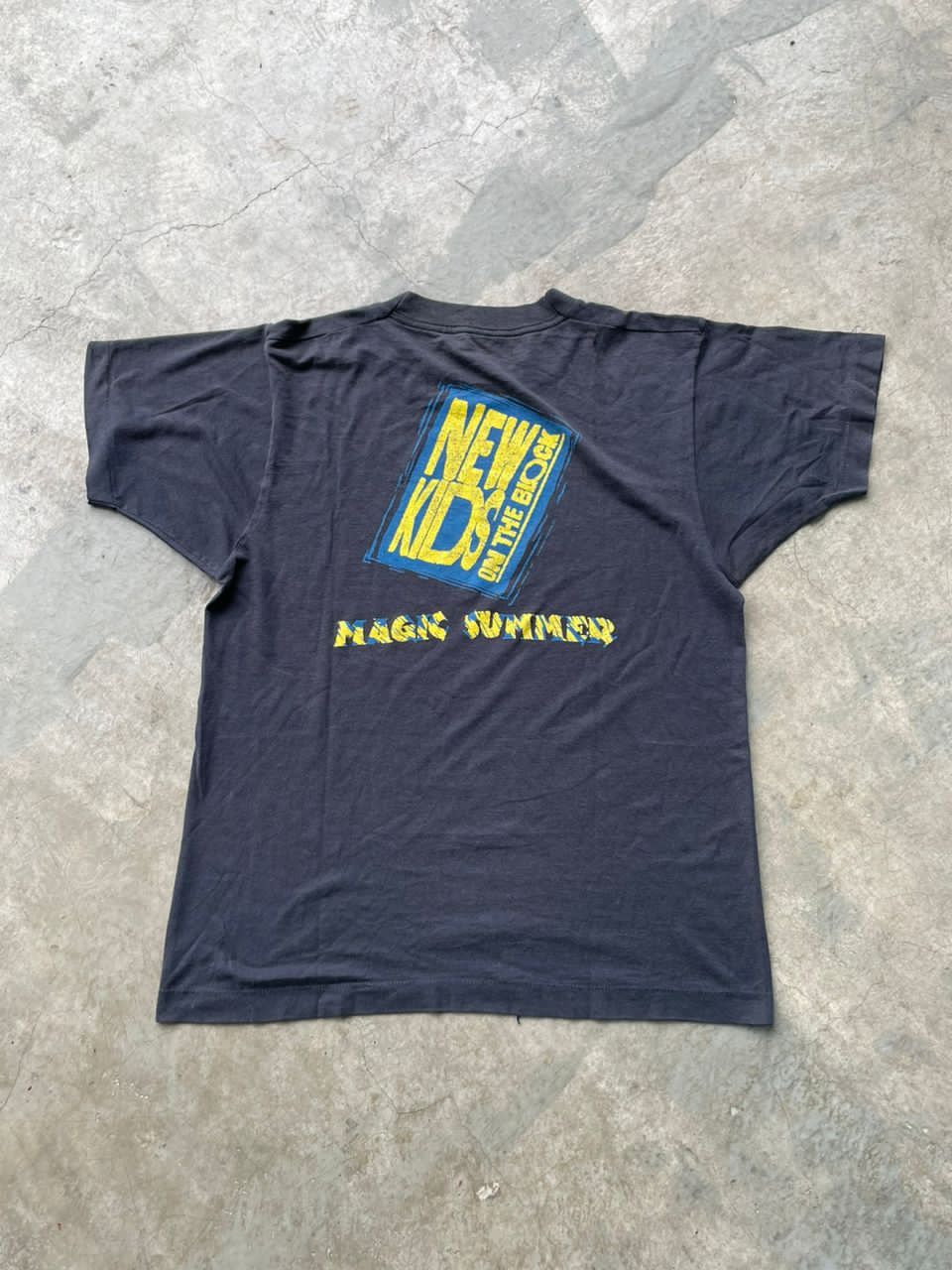 Band Tees Vintage 90s New Kids On The Block Magic Summer Band Tees Size US M / EU 48-50 / 2 - 2 Thumbnail