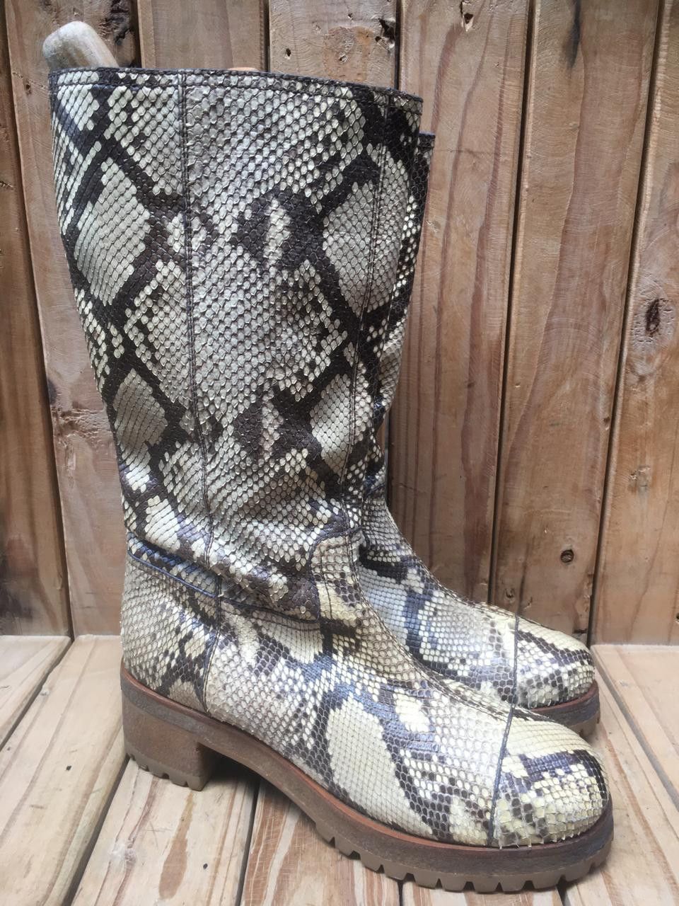 Prada Prada Milano exotic Snake skin Pull on leather boots EUR 38 Size US 8 / IT 38 - 9 Thumbnail