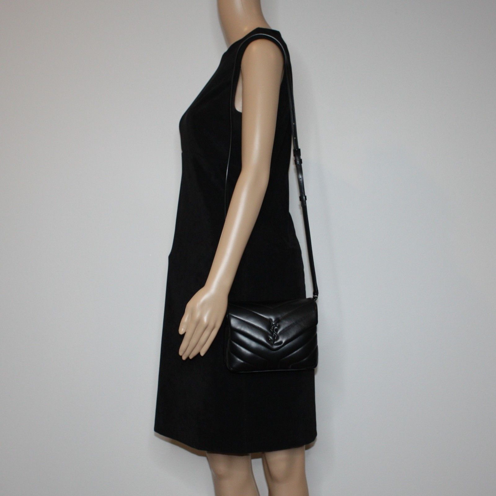 Yves Saint Laurent Toy Loulou Leather Crossbody Bag in Black NWOT MSRP $2100 Size ONE SIZE - 14 Thumbnail