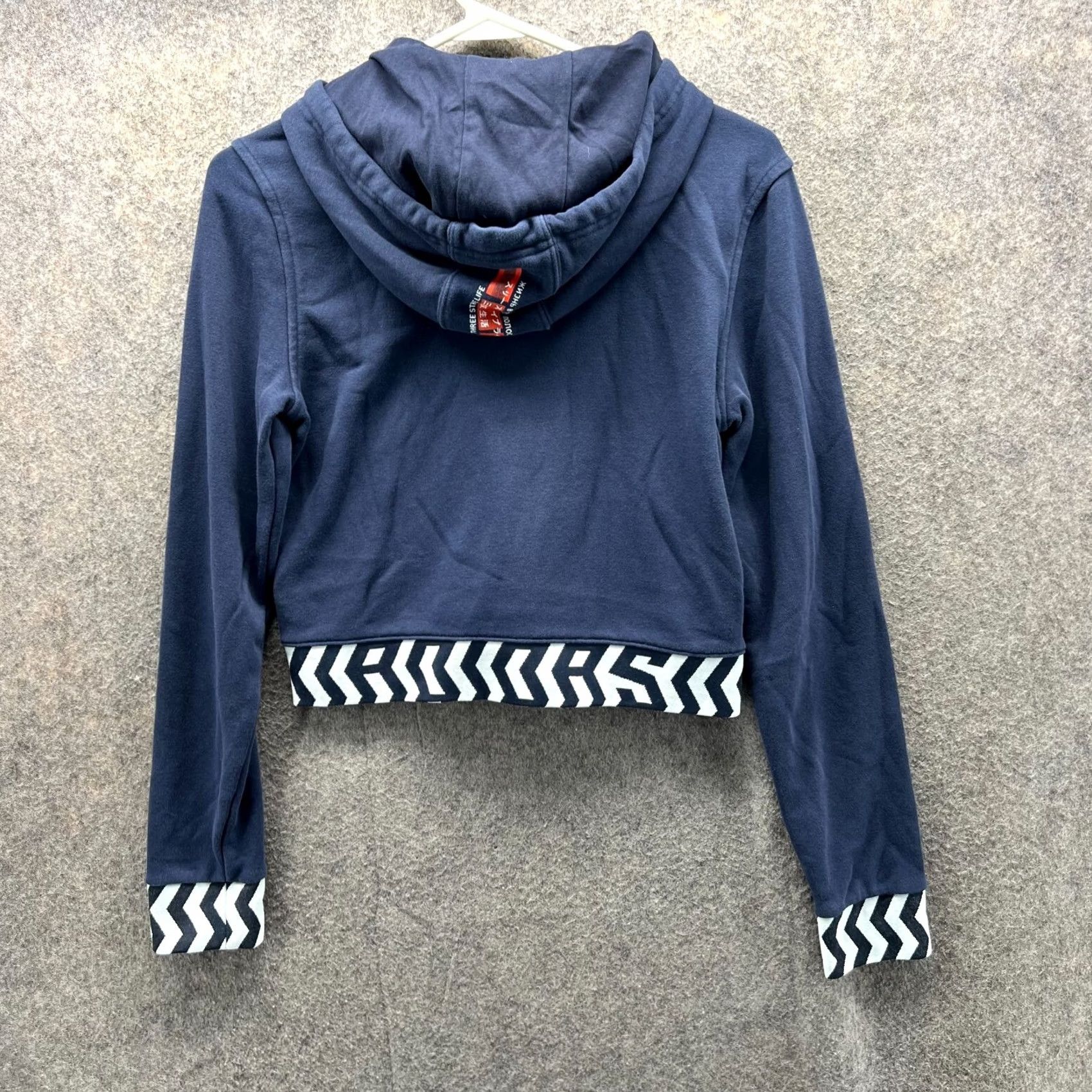 Adidas VINTAGE Adidas Sweater Women Small Jacket Blue Navy Cropped Hoodie Pullover Trefoil Crewneck Sweatshirt Size S / US 4 / IT 40 - 3 Thumbnail