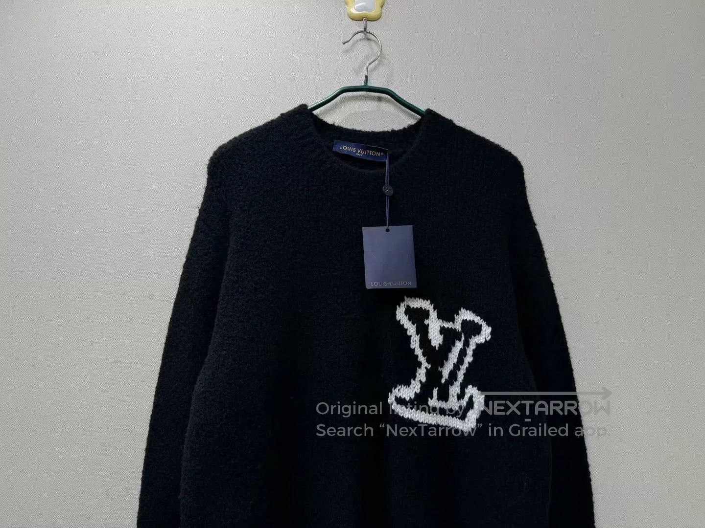 Louis Vuitton Louis Vuitton LV Black Large Logo Teddy Sweater. Size US XL / EU 56 / 4 - 2 Thumbnail