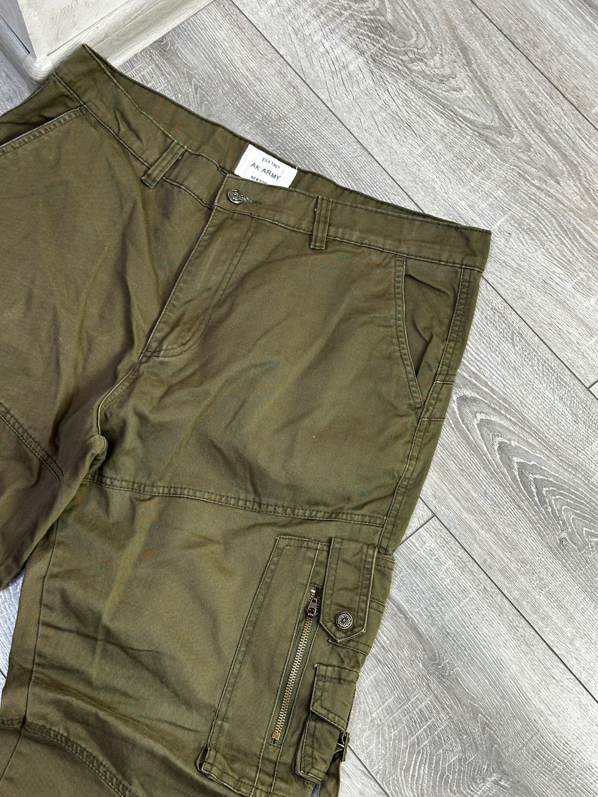 Japanese Brand Crazy 90s Grunge Military Olive Multi-Pocket Pants Size US 36 / EU 52 - 3 Thumbnail