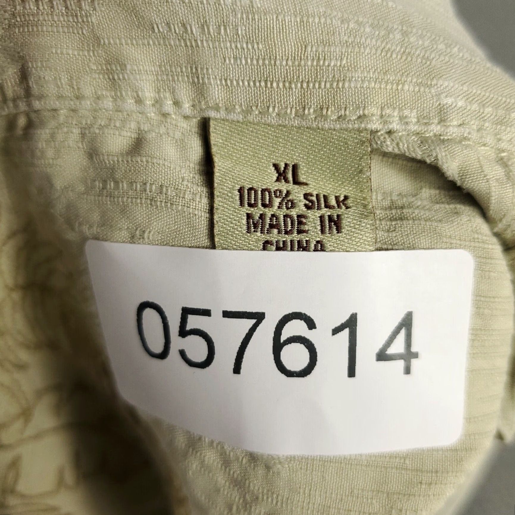 Tommy Bahama Tommy Bahama Shirt Mens XL Beige Silk Hawaiian Button Up Short Sleeve Shirt Size US XL / EU 56 / 4 - 8 Thumbnail