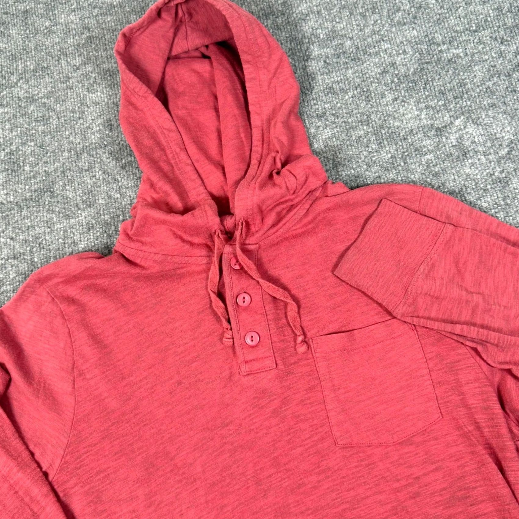Old Navy Old Navy Henley Hoodie Mens Medium Red Lory Chest Pocket Drawstring Crew Neck Knit Sweatshirt Size US M / EU 48-50 / 2 - 2 Thumbnail